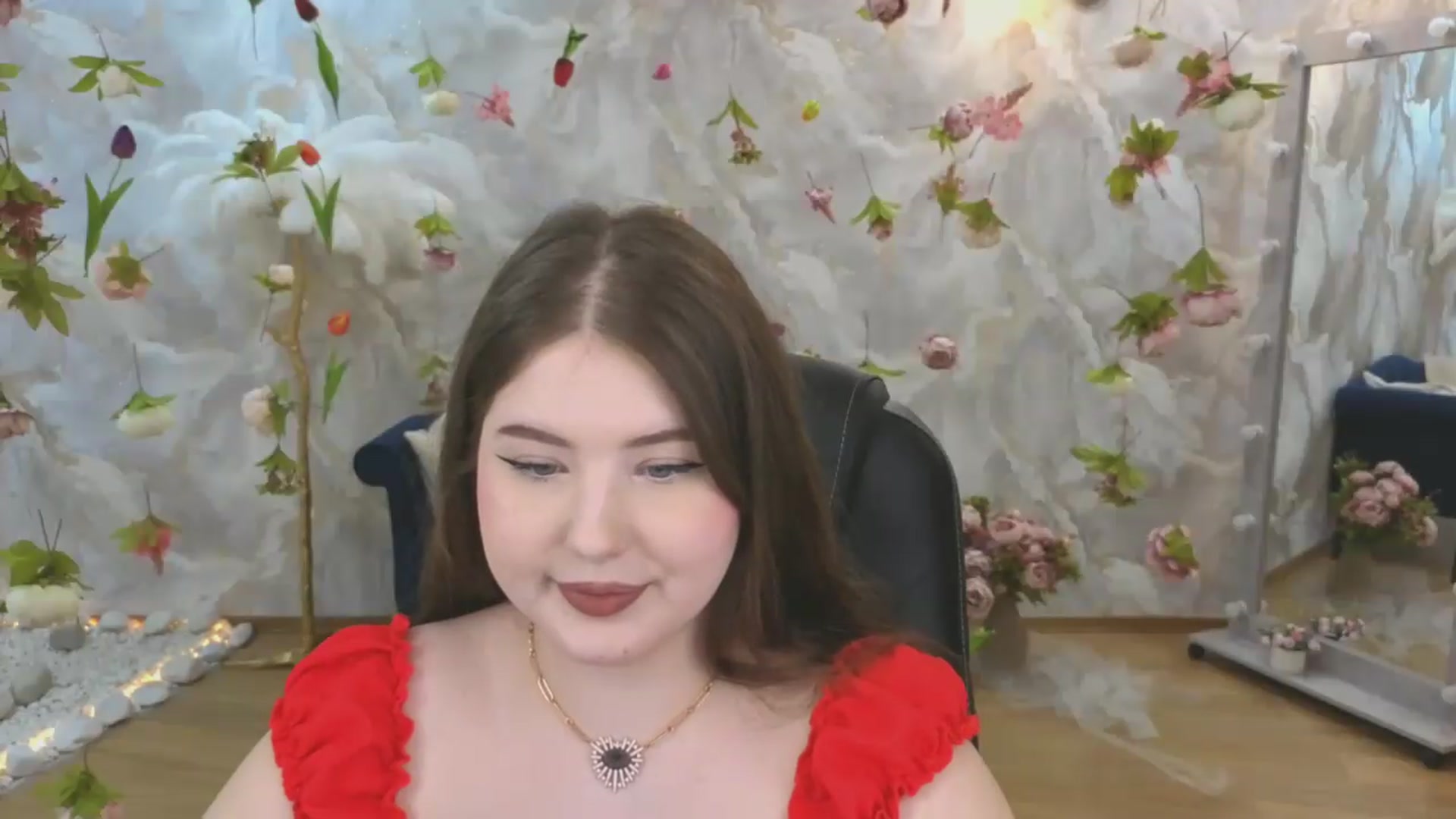 Gallery image thumbnail from EnigmaVeil's myfreecams stream on, 06/24/2026, 07:47 image 6 of 20