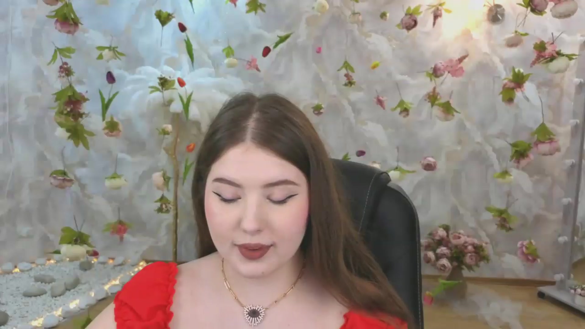 Gallery image thumbnail from EnigmaVeil's myfreecams stream on, 06/24/2026, 07:47 image 3 of 20