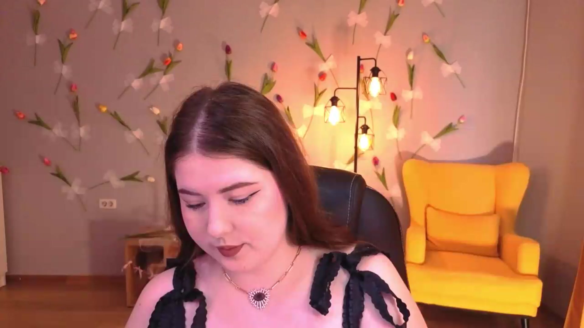 Gallery image thumbnail from EnigmaVeil's myfreecams stream on, 06/25/2026, 04:11 image 10 of 20