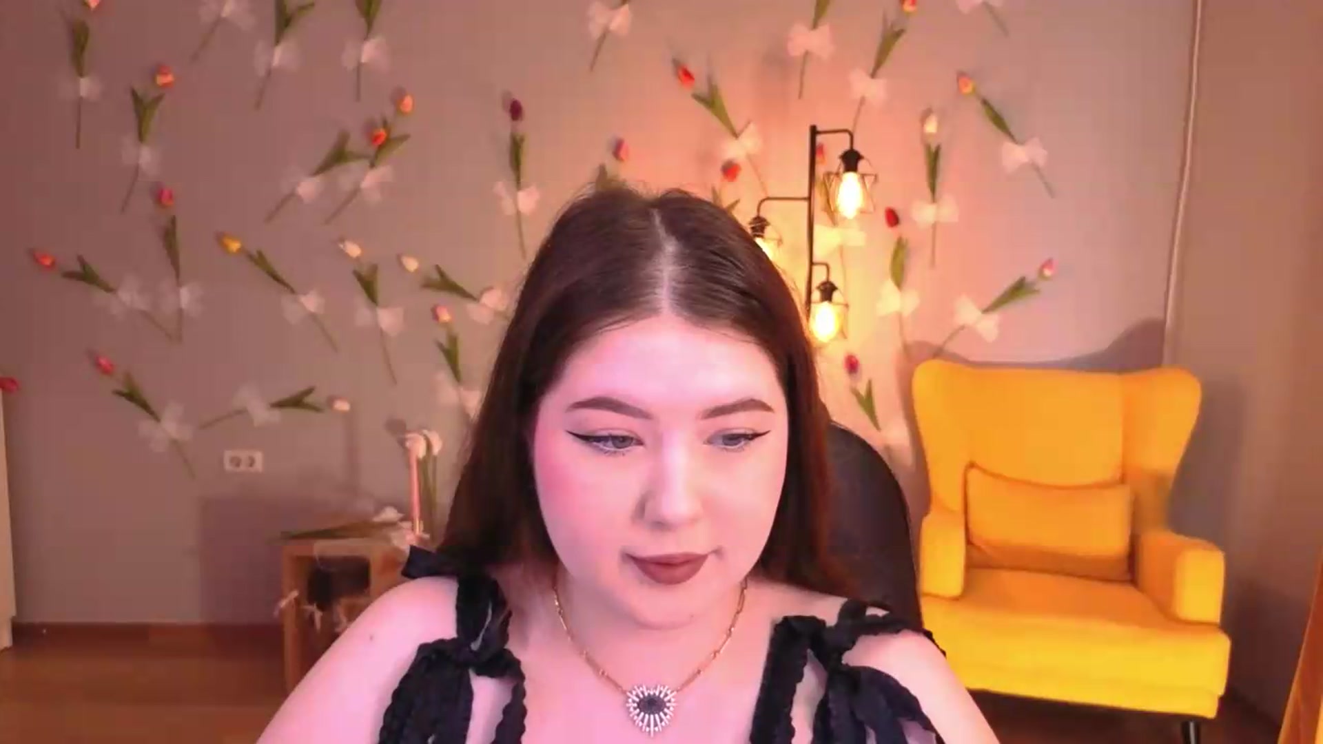 Gallery image thumbnail from EnigmaVeil's myfreecams stream on, 06/25/2026, 04:11 image 11 of 20