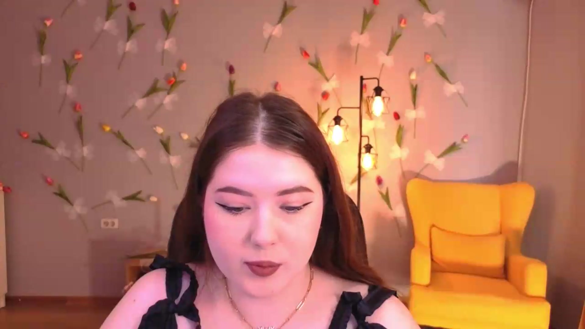Gallery image thumbnail from EnigmaVeil's myfreecams stream on, 06/25/2026, 04:11 image 6 of 20