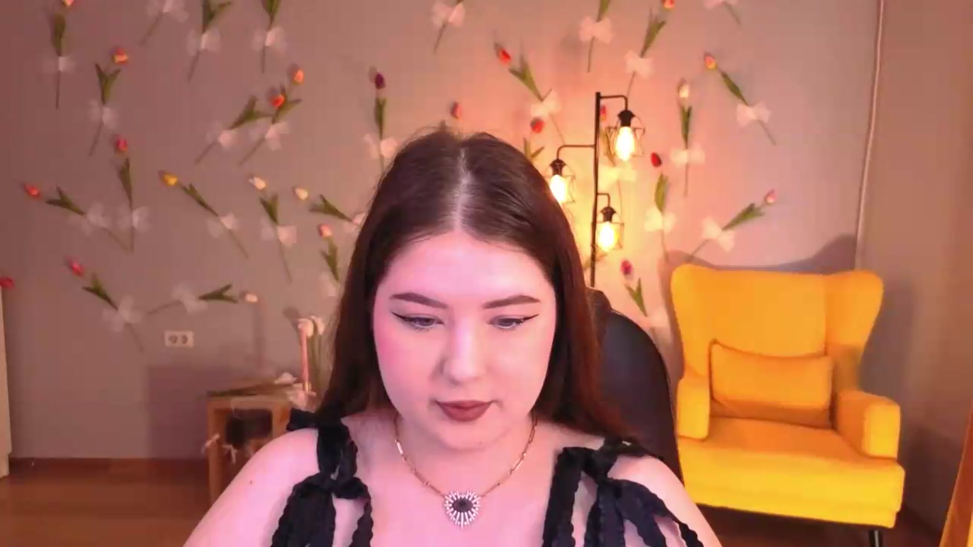 Gallery image thumbnail from EnigmaVeil's myfreecams stream on, 06/25/2026, 04:11 image 9 of 20