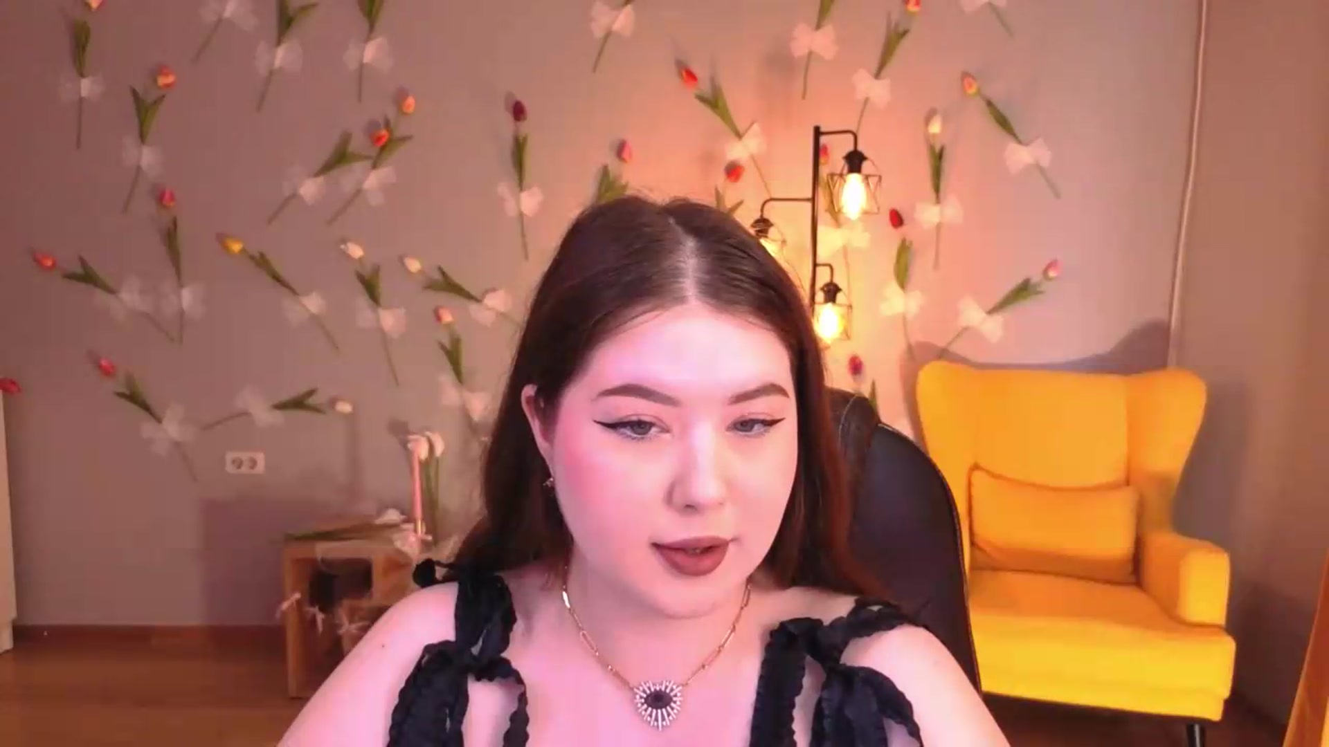 Gallery image thumbnail from EnigmaVeil's myfreecams stream on, 06/25/2026, 04:11 image 14 of 20