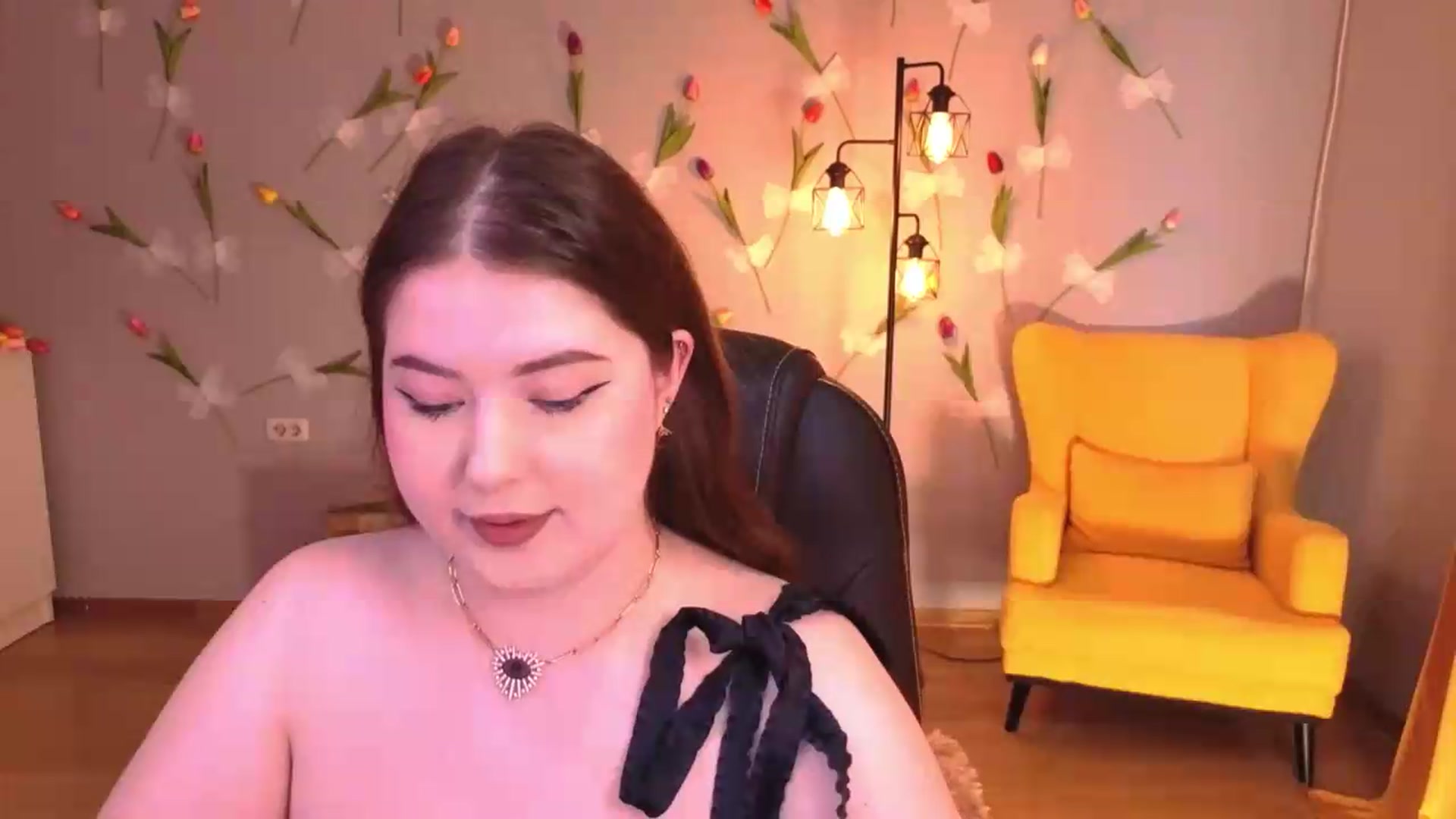 Gallery image thumbnail from EnigmaVeil's myfreecams stream on, 06/25/2026, 04:50 image 10 of 20