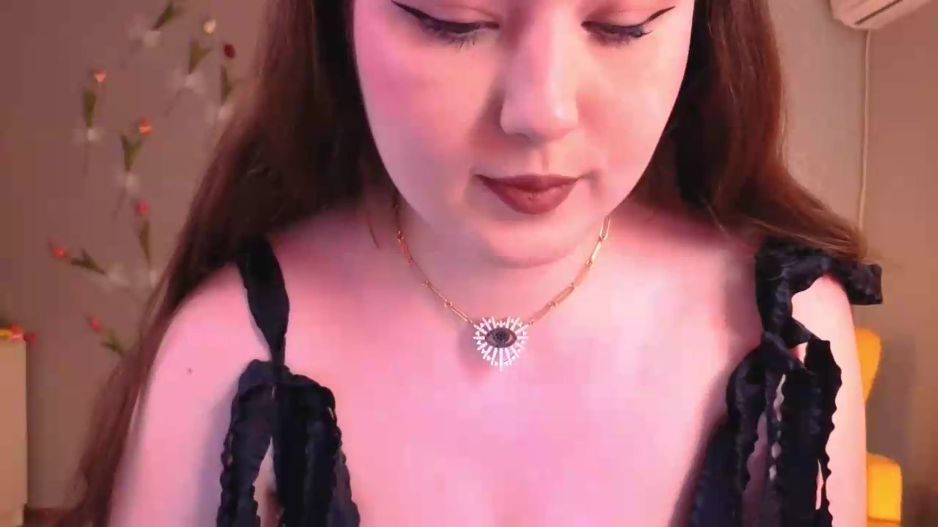 Gallery image thumbnail from EnigmaVeil's myfreecams stream on, 06/25/2026, 06:46 image 9 of 20