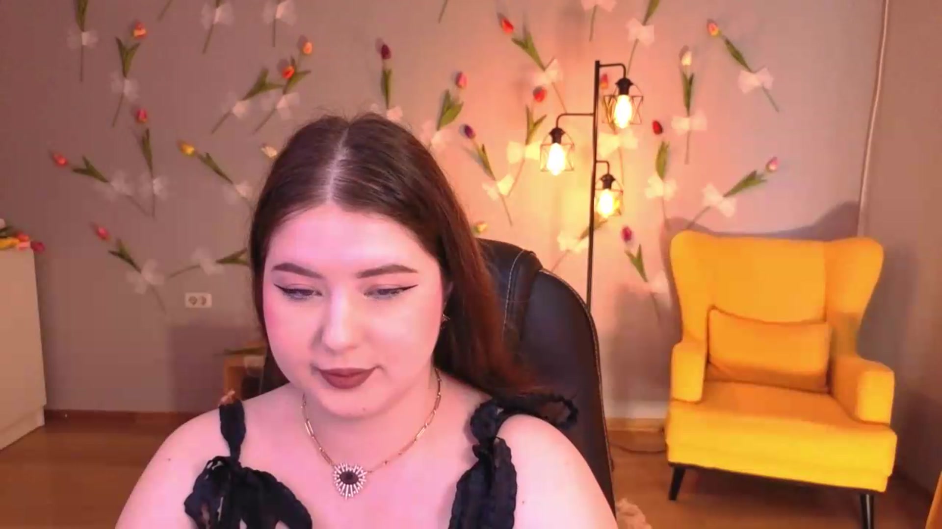 Gallery image thumbnail from EnigmaVeil's myfreecams stream on, 06/25/2026, 06:46 image 5 of 20