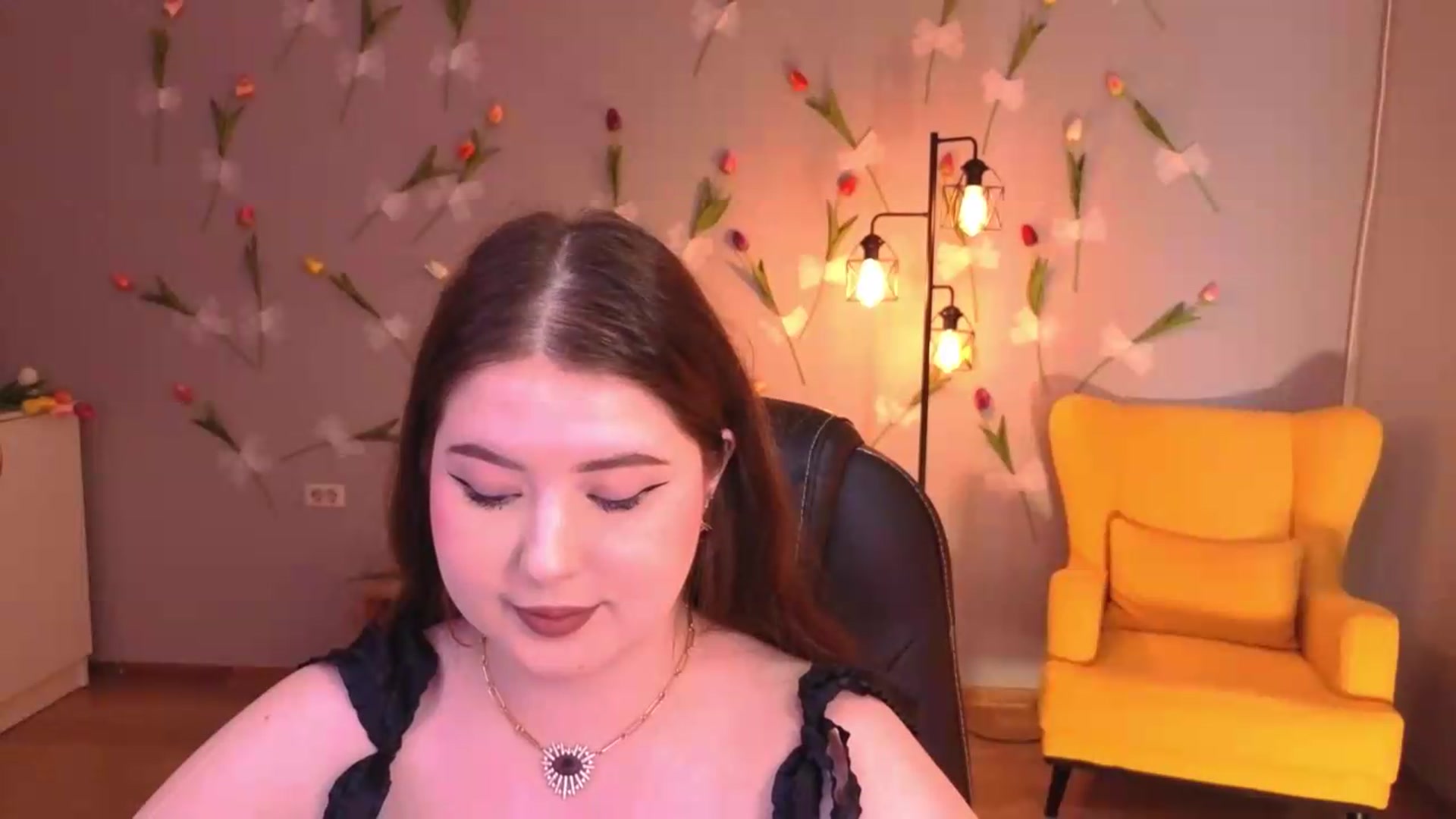 Gallery image thumbnail from EnigmaVeil's myfreecams stream on, 06/25/2026, 06:46 image 19 of 20