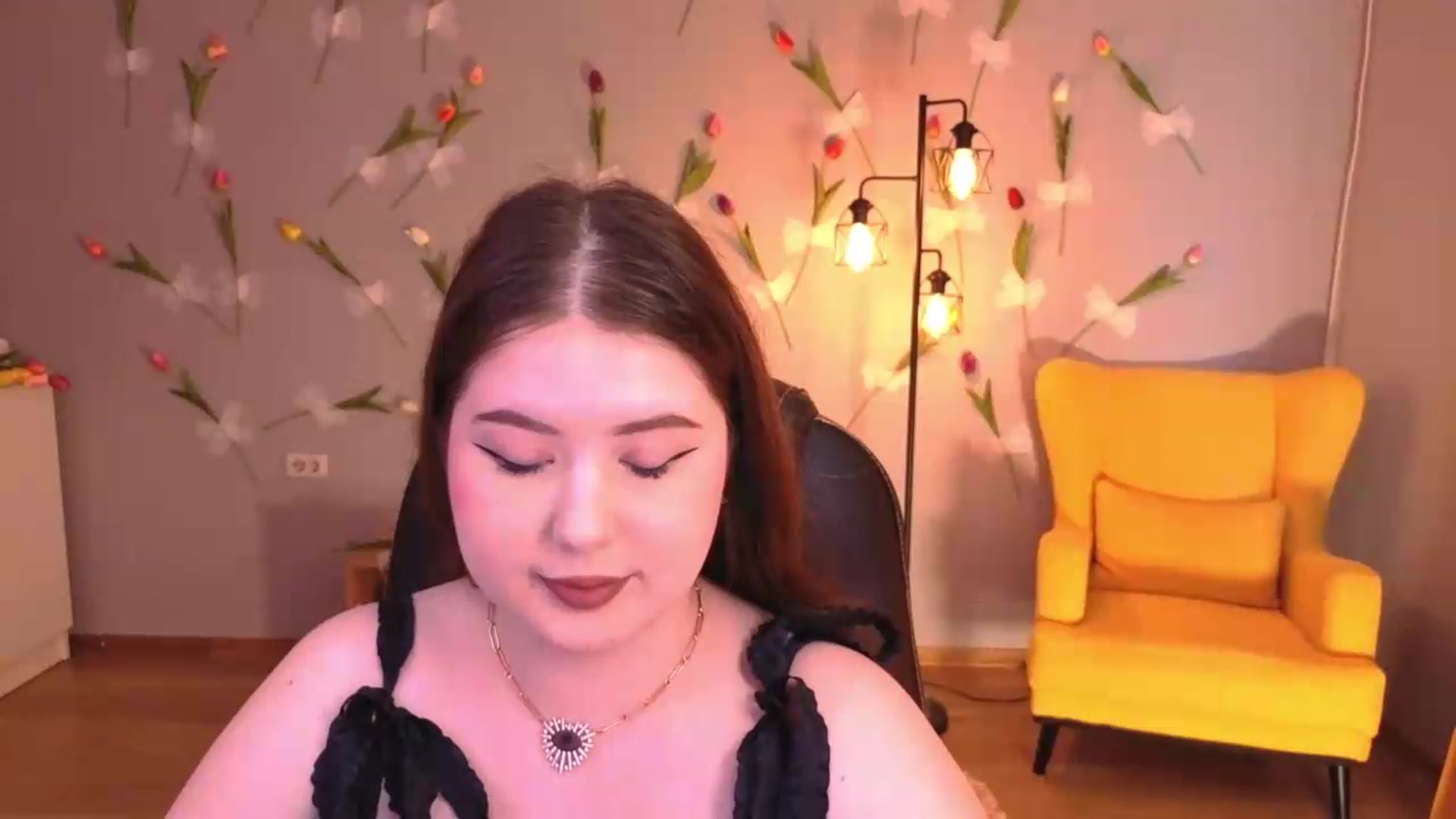 Gallery image thumbnail from EnigmaVeil's myfreecams stream on, 06/25/2026, 06:46 image 3 of 20