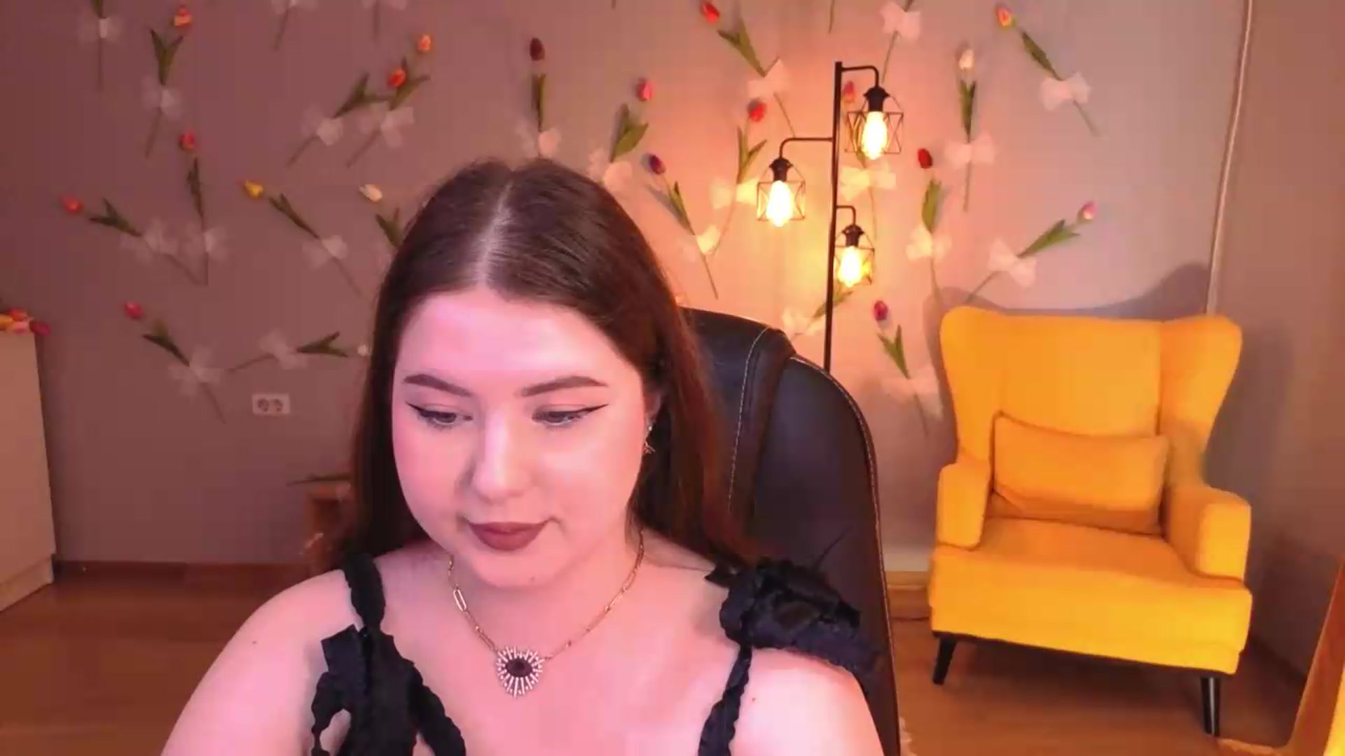 Gallery image thumbnail from EnigmaVeil's myfreecams stream on, 06/25/2026, 07:46 image 3 of 20
