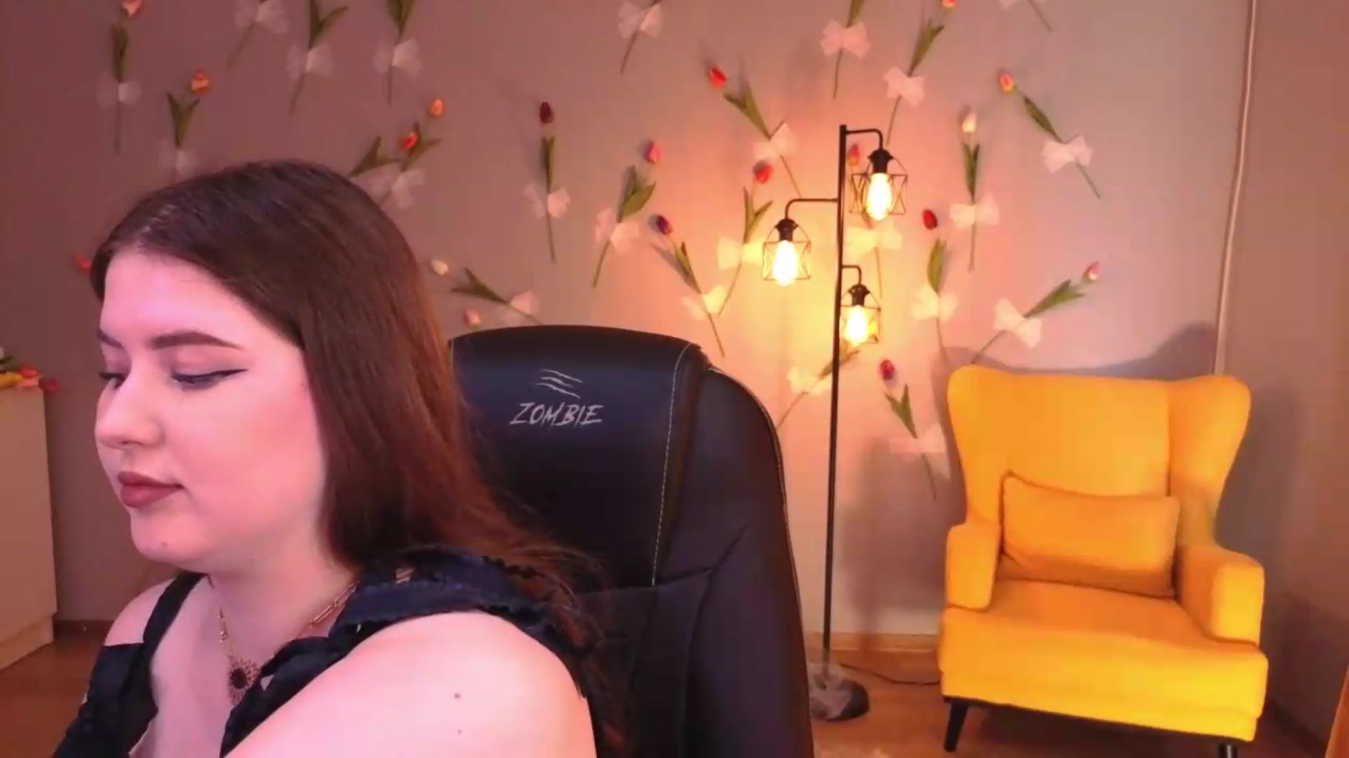 Gallery image thumbnail from EnigmaVeil's myfreecams stream on, 06/25/2026, 07:46 image 20 of 20