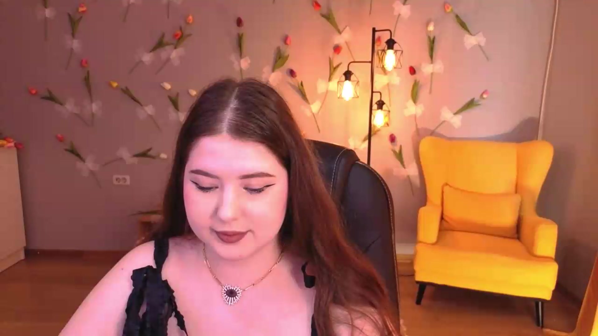 Gallery image thumbnail from EnigmaVeil's myfreecams stream on, 06/25/2026, 07:46 image 12 of 20