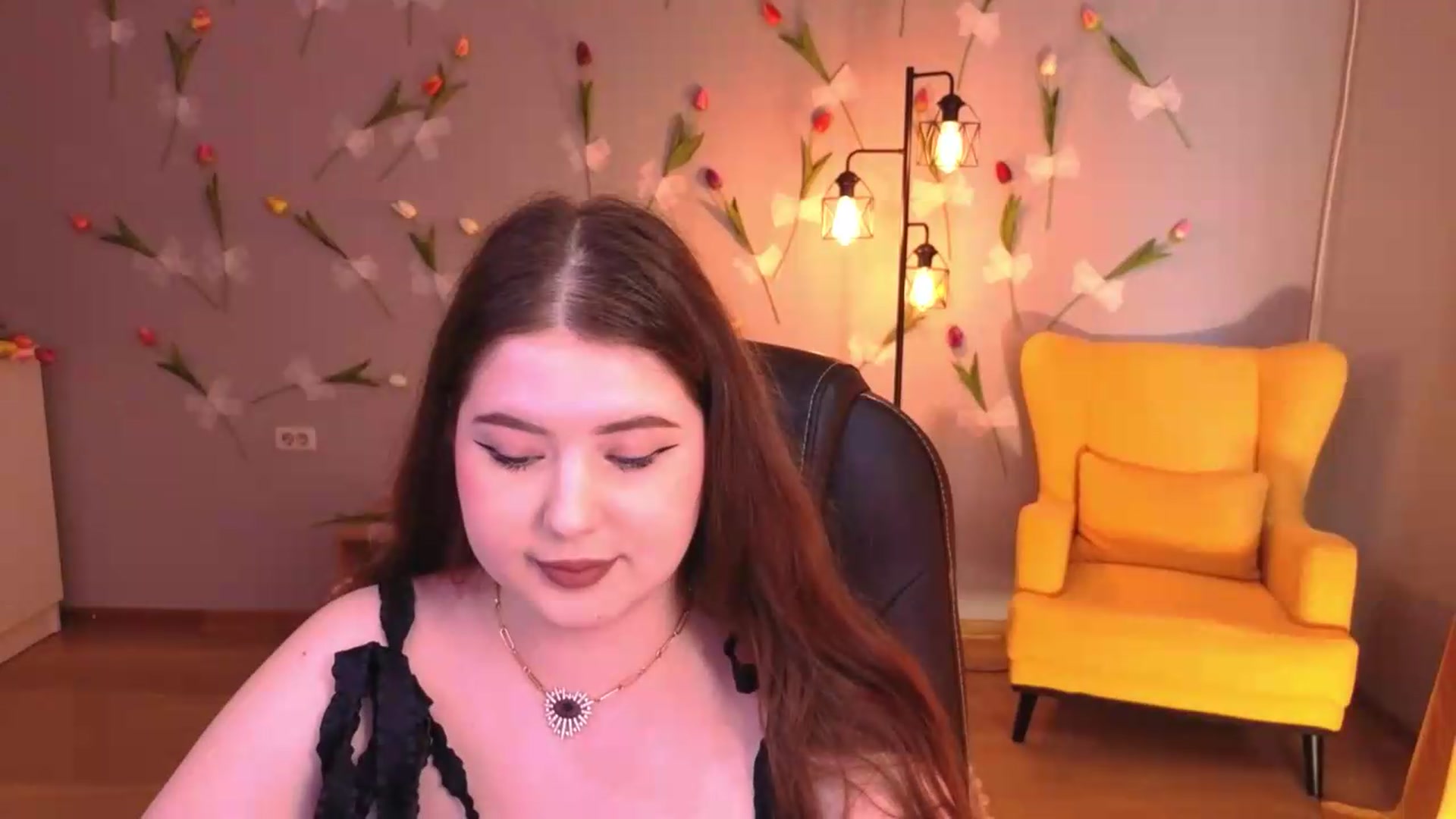 Gallery image thumbnail from EnigmaVeil's myfreecams stream on, 06/25/2026, 07:46 image 11 of 20