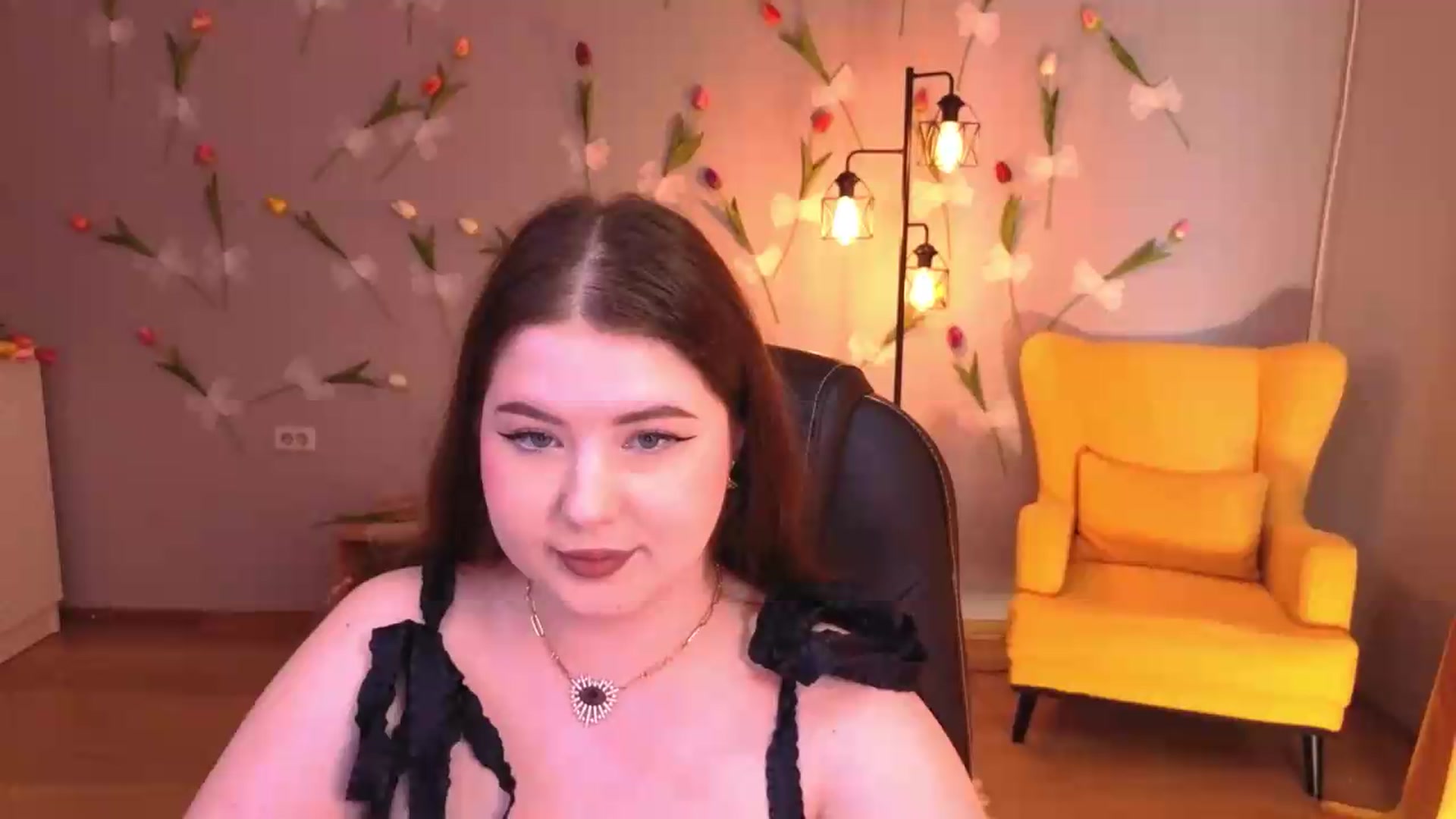 Gallery image thumbnail from EnigmaVeil's myfreecams stream on, 06/25/2026, 07:46 image 5 of 20