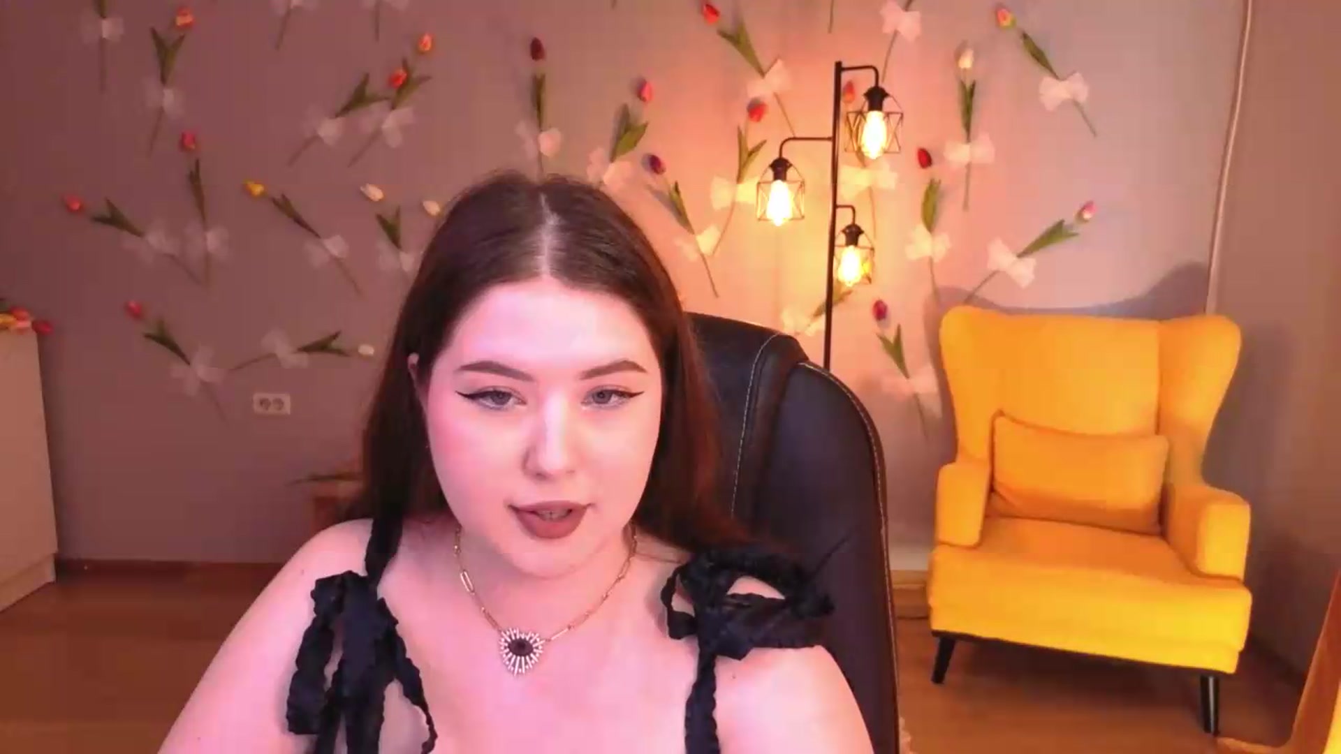 Gallery image thumbnail from EnigmaVeil's myfreecams stream on, 06/25/2026, 07:46 image 8 of 20