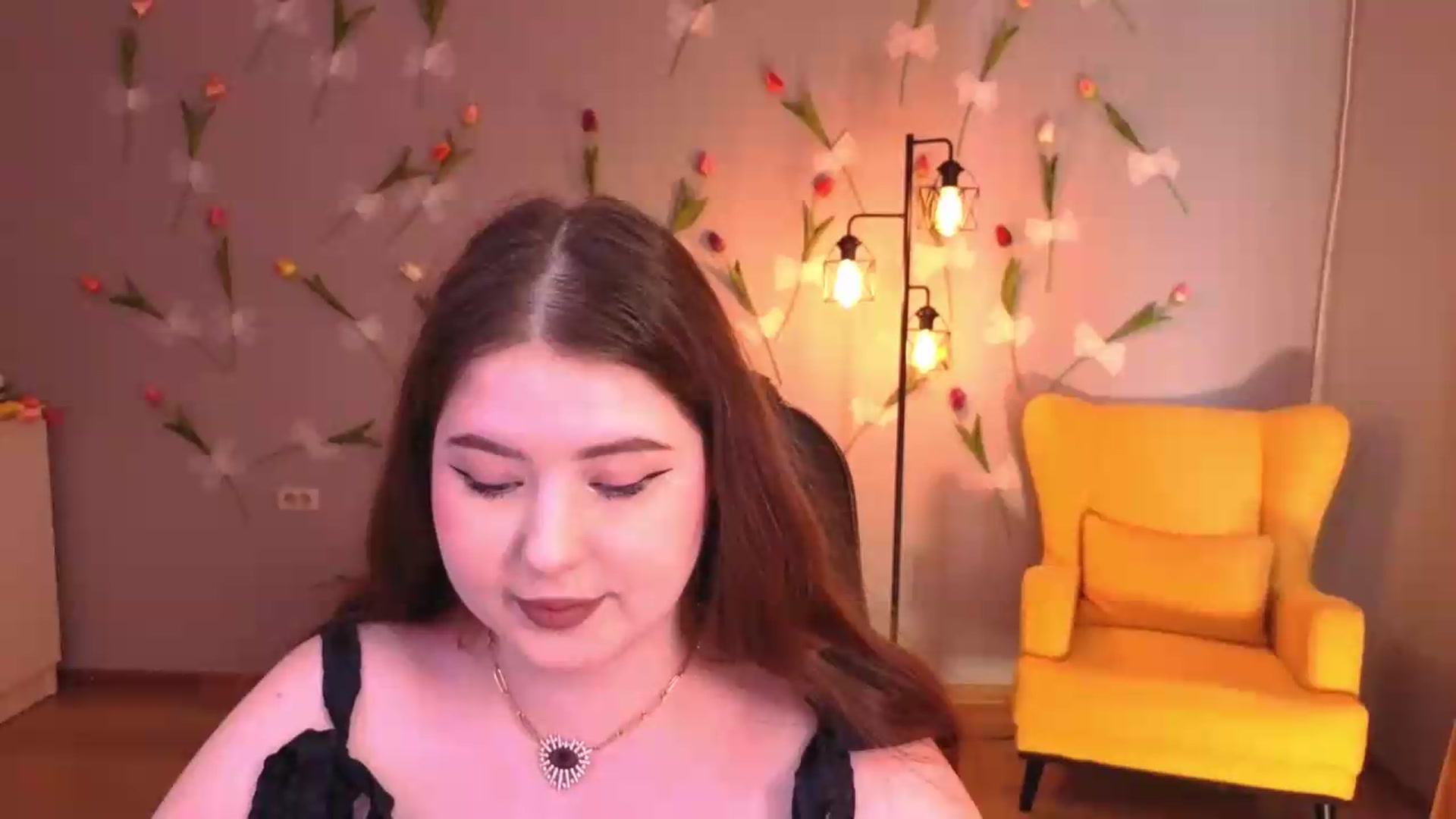 Gallery image thumbnail from EnigmaVeil's myfreecams stream on, 06/25/2026, 07:46 image 19 of 20