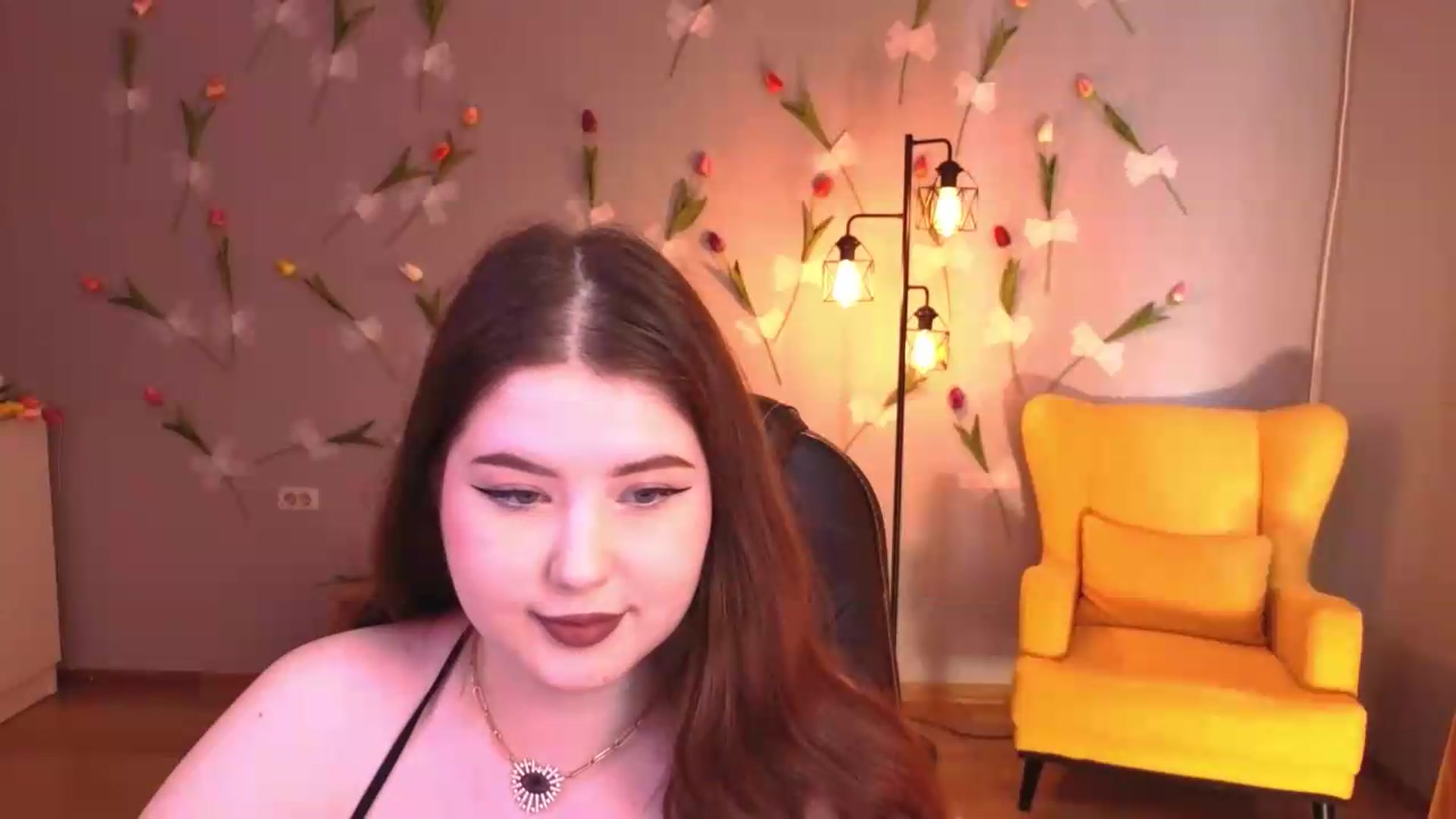 Gallery image thumbnail from EnigmaVeil's myfreecams stream on, 06/25/2026, 09:25 image 7 of 20