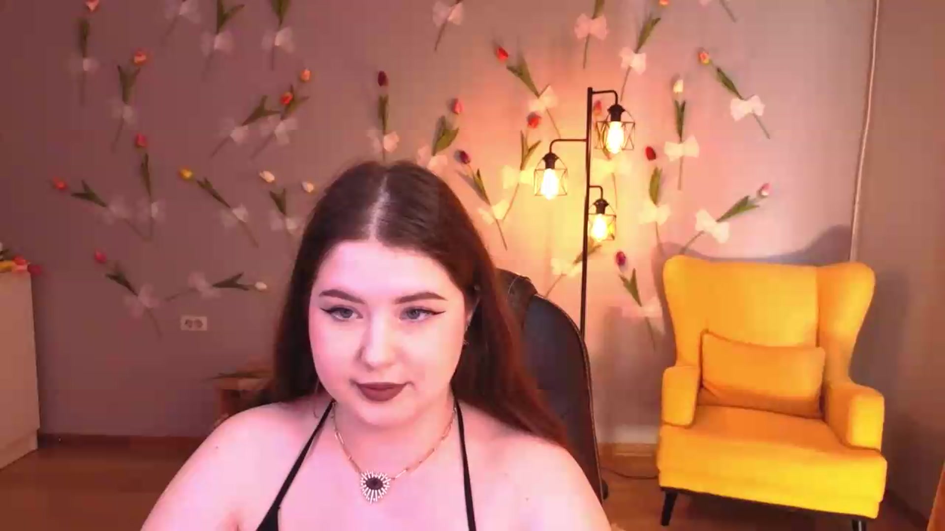 Gallery image thumbnail from EnigmaVeil's myfreecams stream on, 06/25/2026, 09:25 image 2 of 20