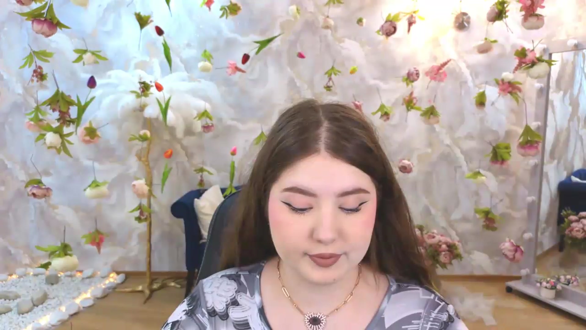 Gallery image thumbnail from EnigmaVeil's myfreecams stream on, 06/27/2026, 18:32 image 13 of 20