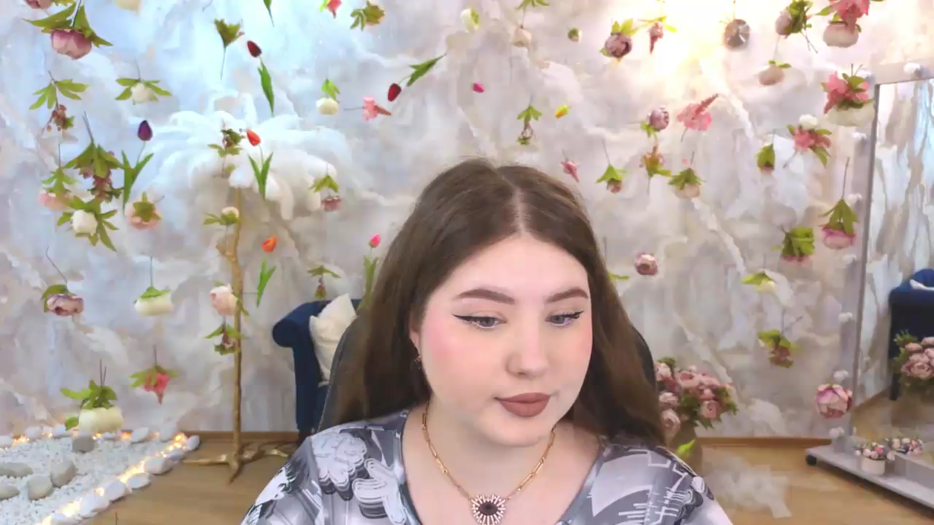 Gallery image thumbnail from EnigmaVeil's myfreecams stream on, 06/27/2026, 18:32 image 17 of 20