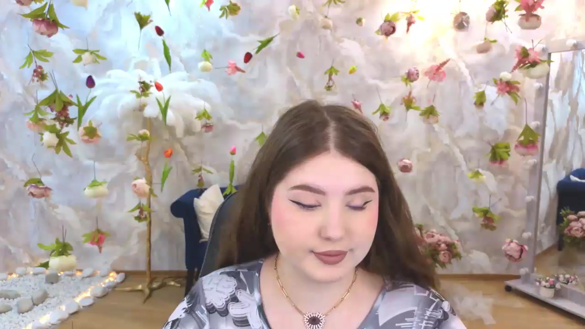 Gallery image thumbnail from EnigmaVeil's myfreecams stream on, 06/27/2026, 18:32 image 19 of 20