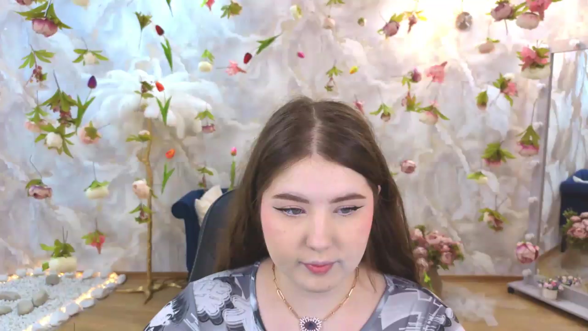 Gallery image thumbnail from EnigmaVeil's myfreecams stream on, 06/27/2026, 18:32 image 1 of 20