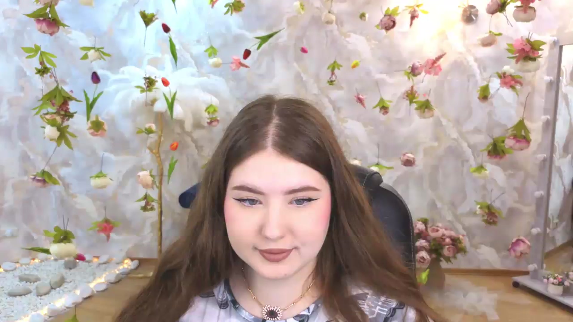 Gallery image thumbnail from EnigmaVeil's myfreecams stream on, 06/27/2026, 19:47 image 8 of 20