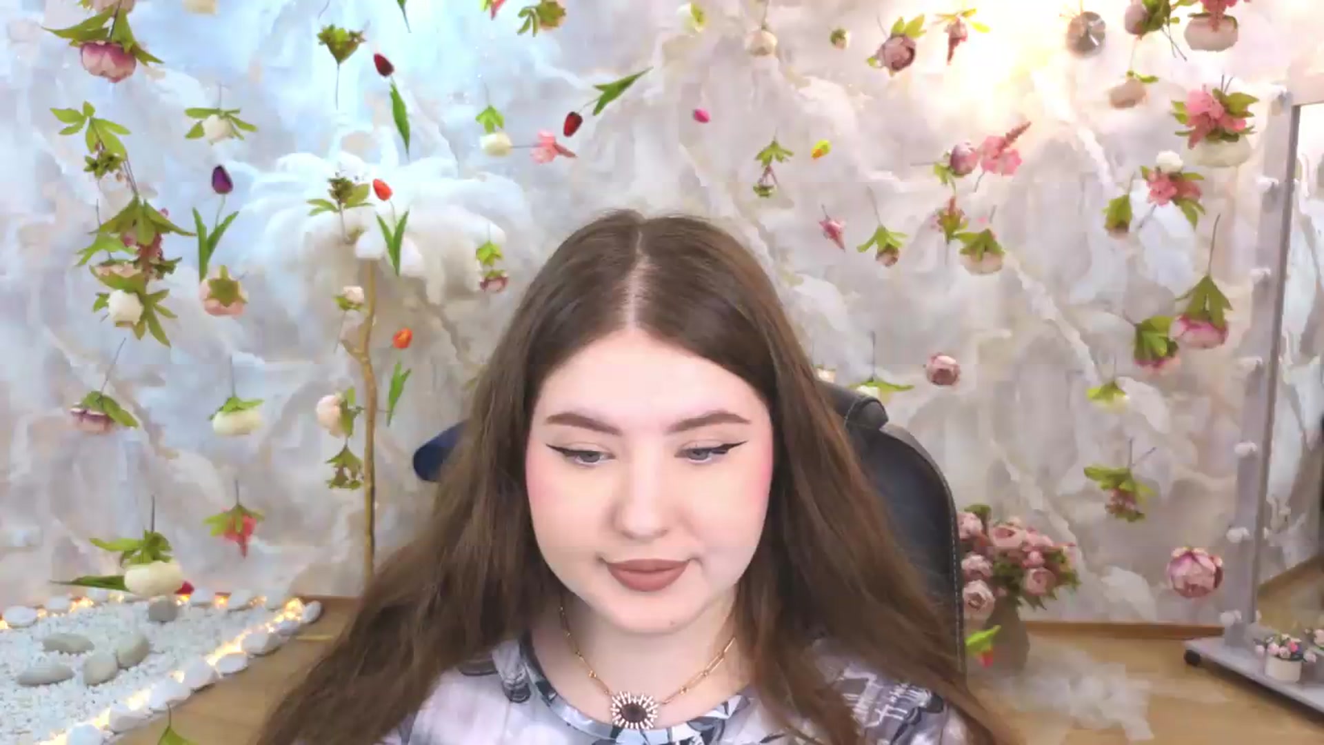 Gallery image thumbnail from EnigmaVeil's myfreecams stream on, 06/27/2026, 19:47 image 7 of 20