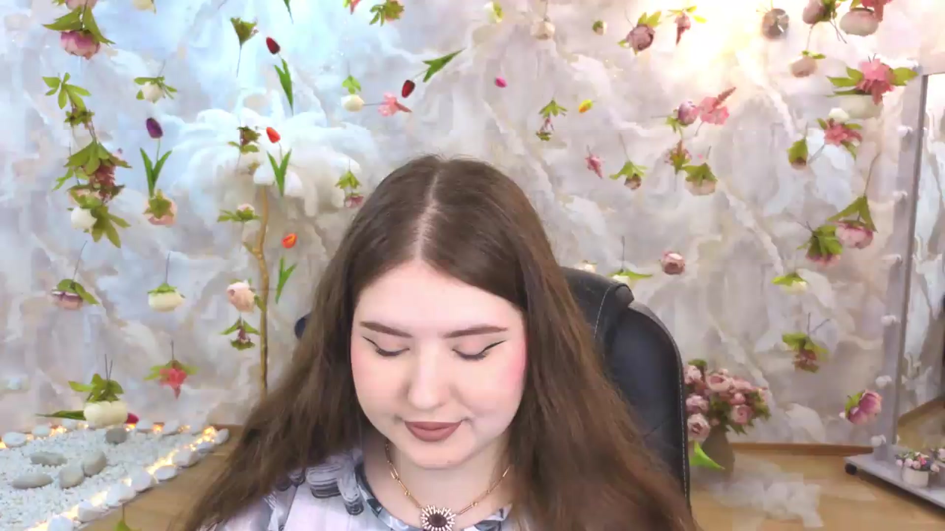 Gallery image thumbnail from EnigmaVeil's myfreecams stream on, 06/27/2026, 19:47 image 1 of 20