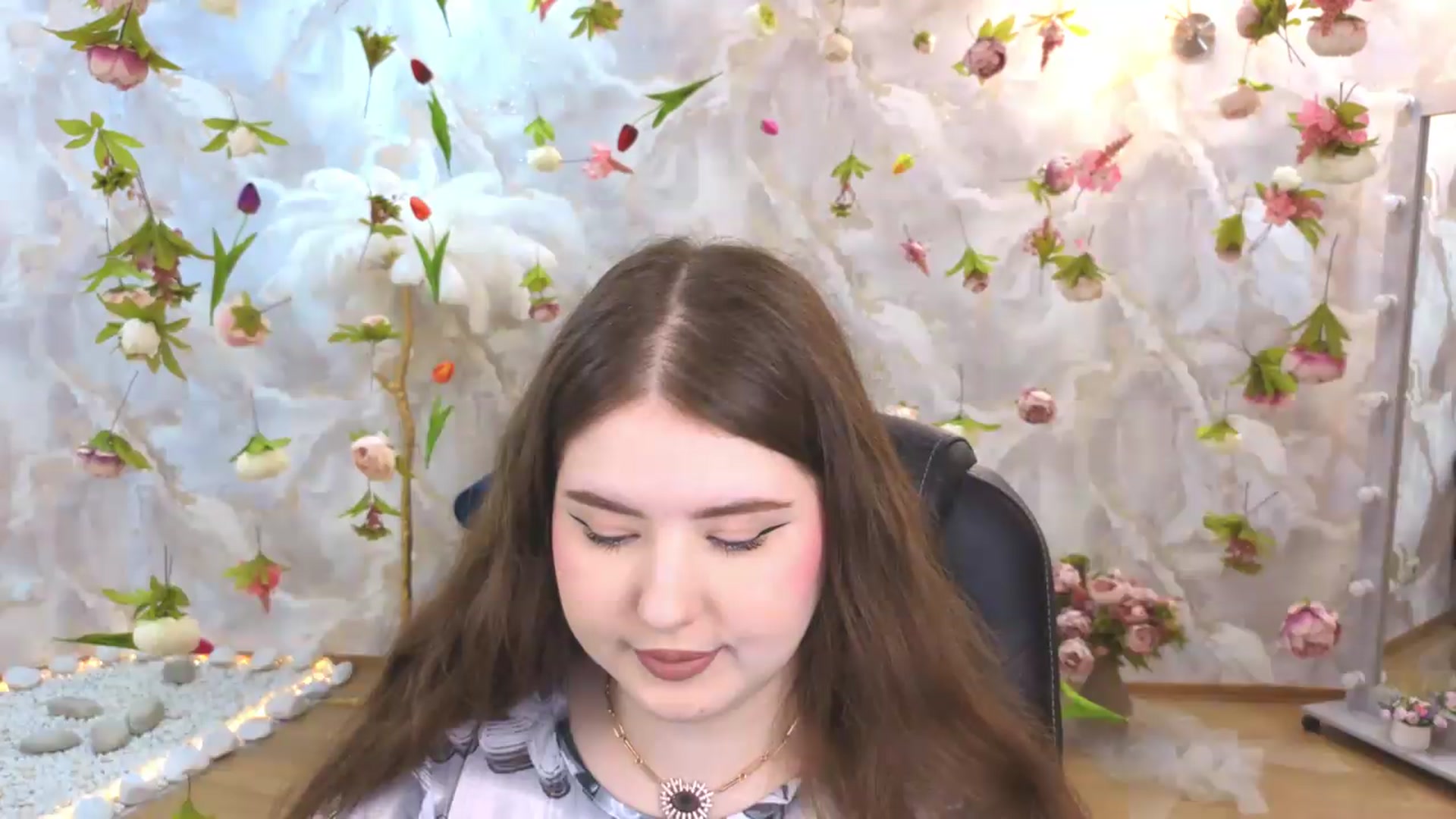 Gallery image thumbnail from EnigmaVeil's myfreecams stream on, 06/27/2026, 19:47 image 4 of 20