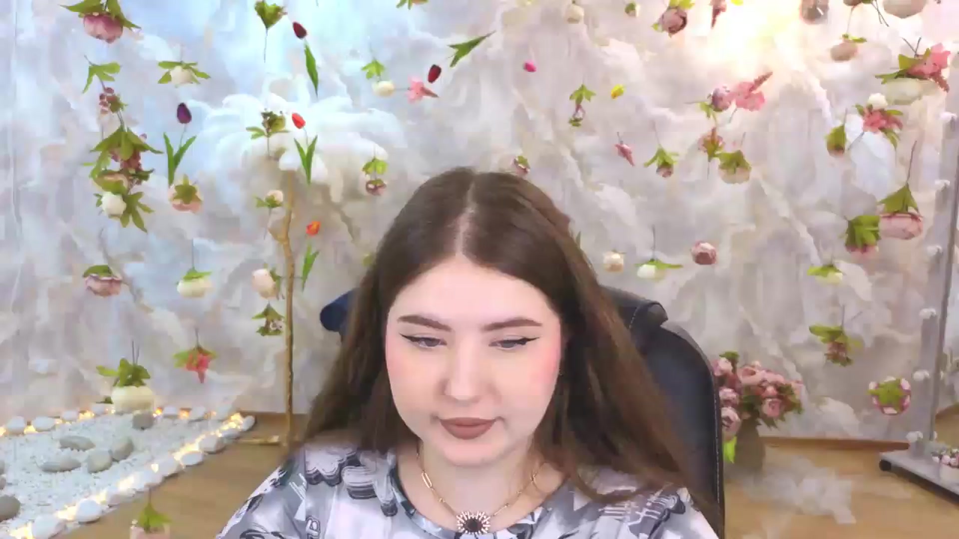 Gallery image thumbnail from EnigmaVeil's myfreecams stream on, 06/27/2026, 21:47 image 1 of 20