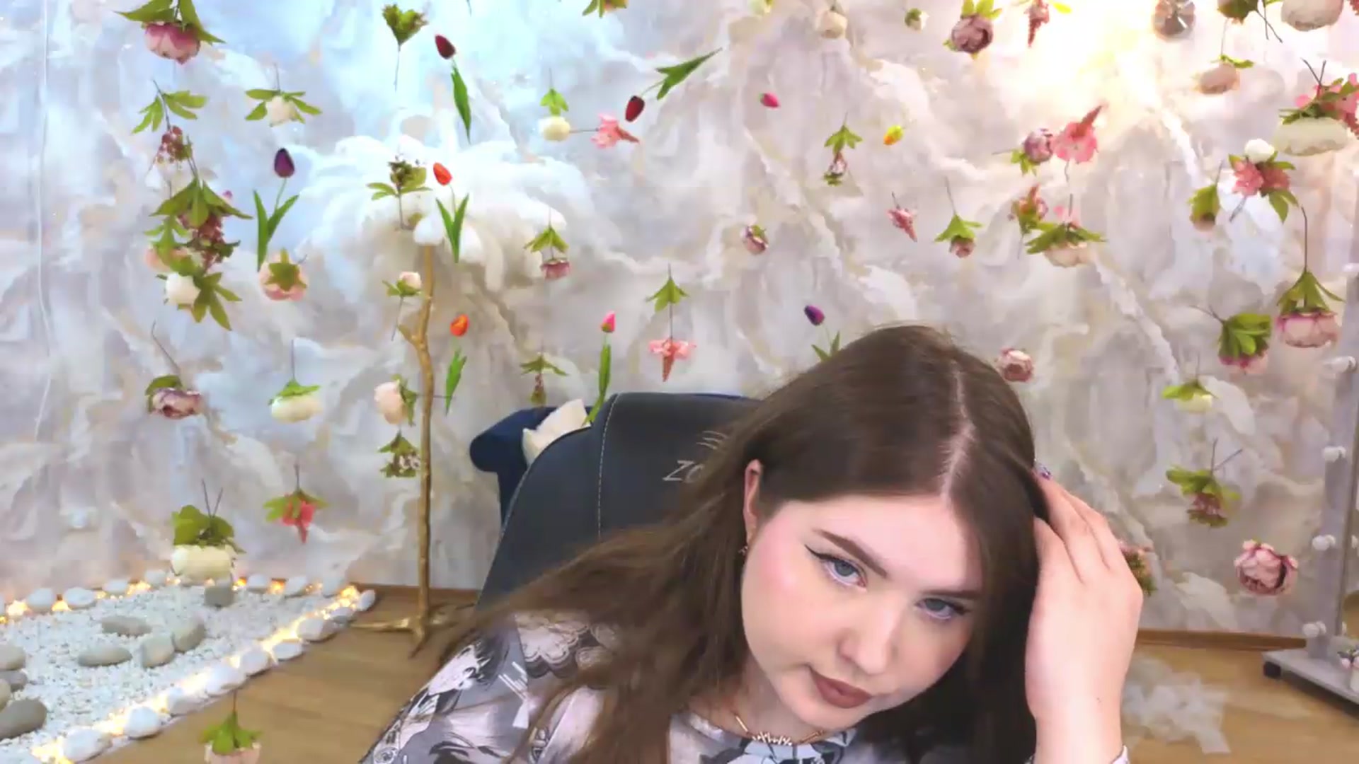 Gallery image thumbnail from EnigmaVeil's myfreecams stream on, 06/27/2026, 23:47 image 20 of 20