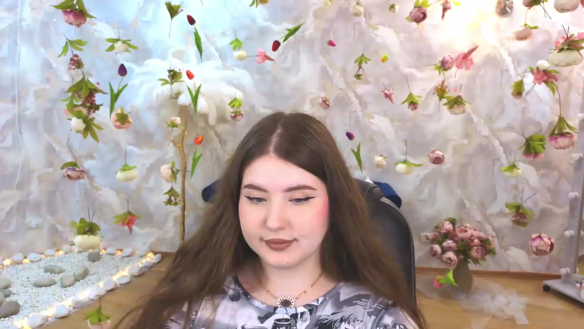 Gallery image thumbnail from EnigmaVeil's myfreecams stream on, 06/27/2026, 23:47 image 19 of 20
