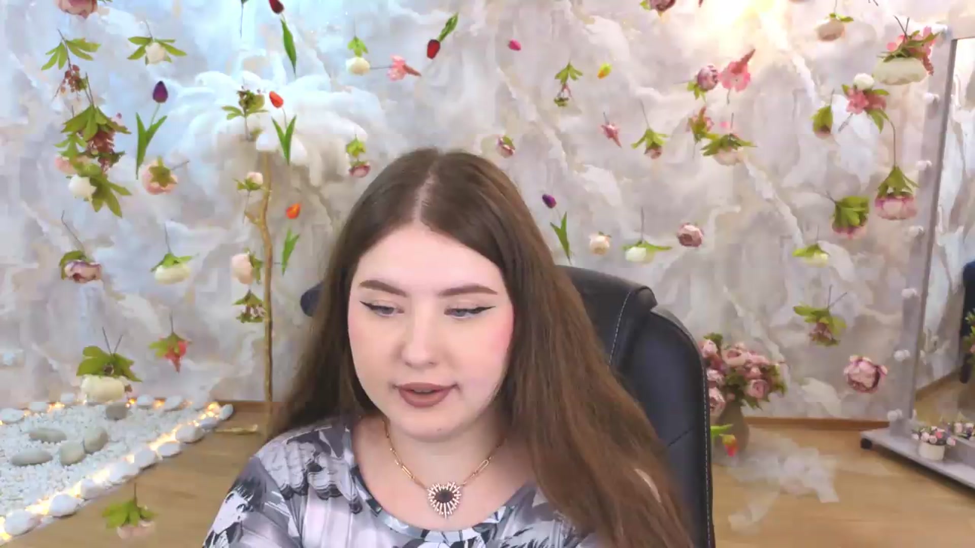 Gallery image thumbnail from EnigmaVeil's myfreecams stream on, 06/27/2026, 23:47 image 2 of 20