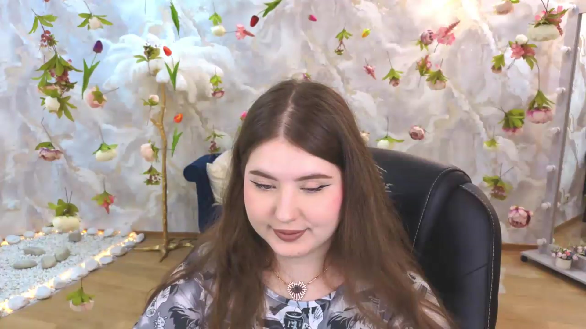 Gallery image thumbnail from EnigmaVeil's myfreecams stream on, 06/27/2026, 23:47 image 12 of 20