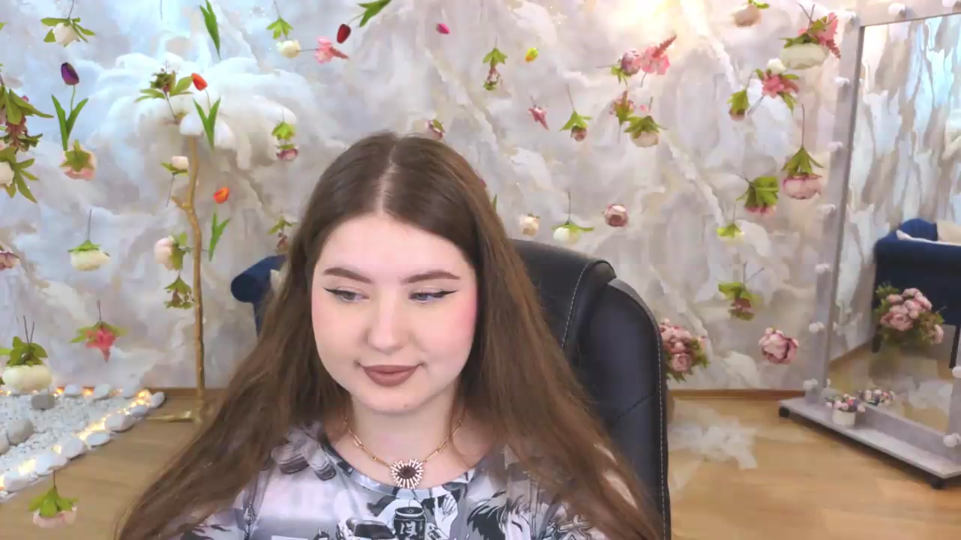 Gallery image thumbnail from EnigmaVeil's myfreecams stream on, 06/27/2026, 23:47 image 9 of 20