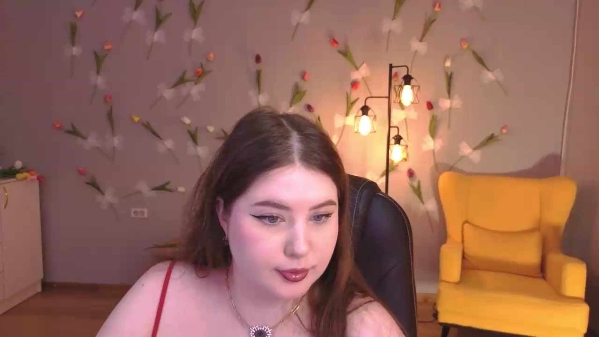 Gallery image thumbnail from EnigmaVeil's myfreecams stream on, 06/28/2026, 21:47 image 19 of 20