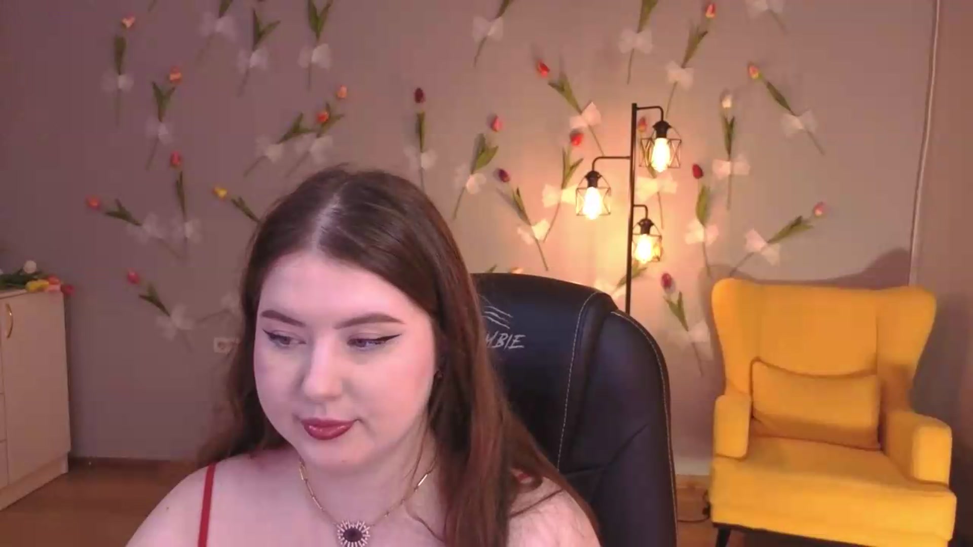 Gallery image thumbnail from EnigmaVeil's myfreecams stream on, 06/28/2026, 21:47 image 18 of 20