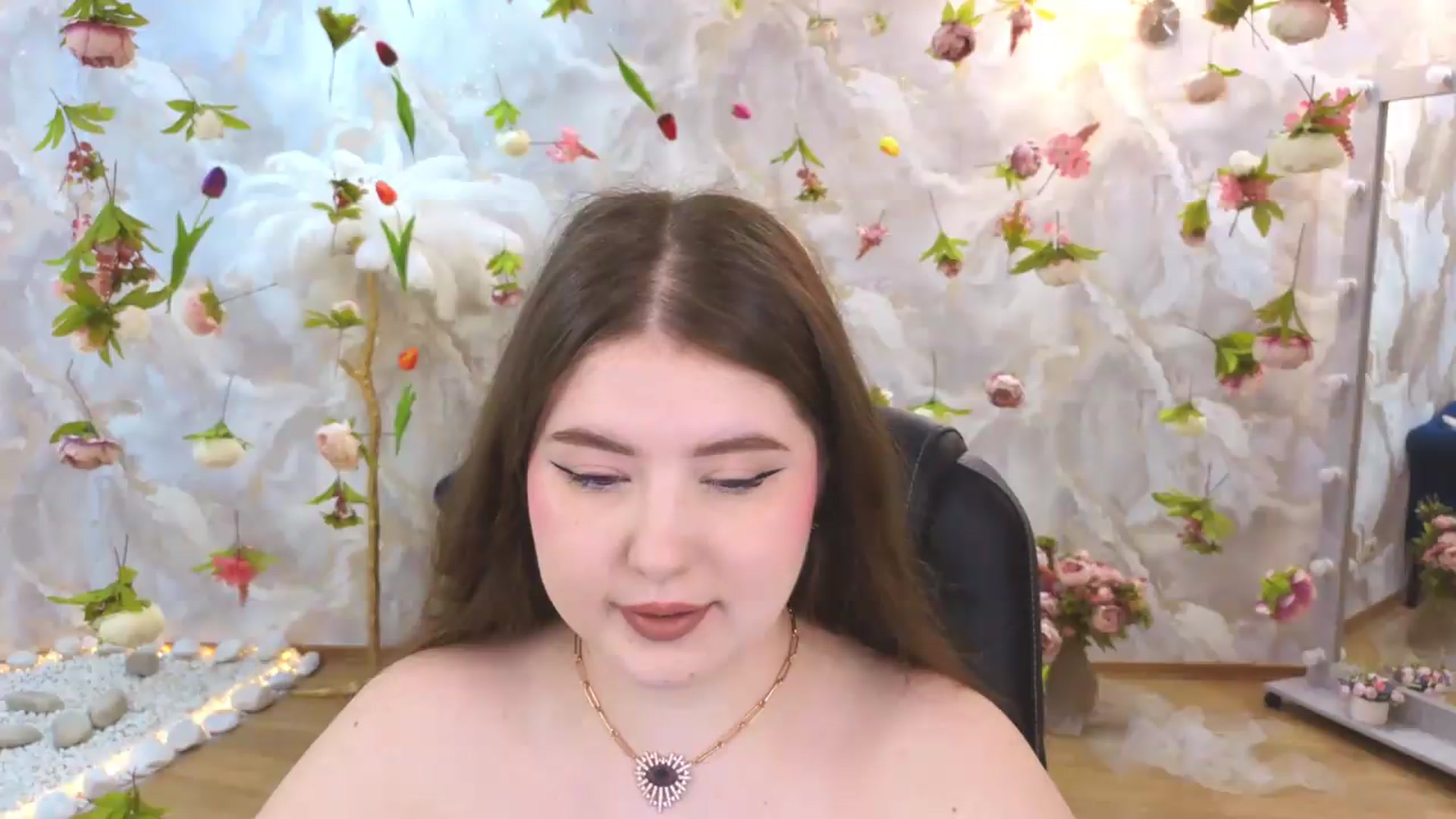 Gallery image thumbnail from EnigmaVeil's myfreecams stream on, 06/29/2026, 21:47 image 7 of 20