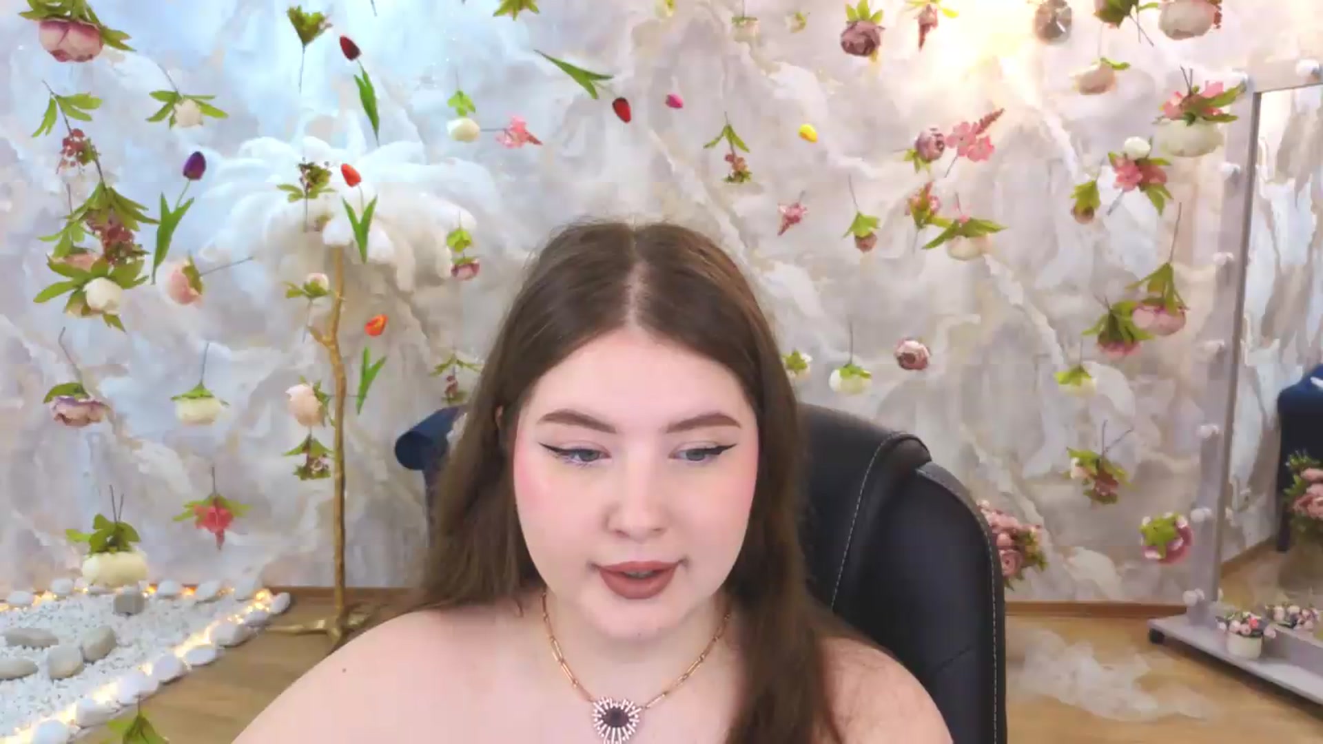 Gallery image thumbnail from EnigmaVeil's myfreecams stream on, 06/29/2026, 21:47 image 20 of 20