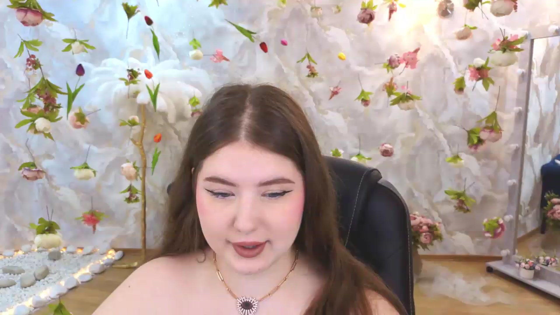 Gallery image thumbnail from EnigmaVeil's myfreecams stream on, 06/29/2026, 21:47 image 12 of 20