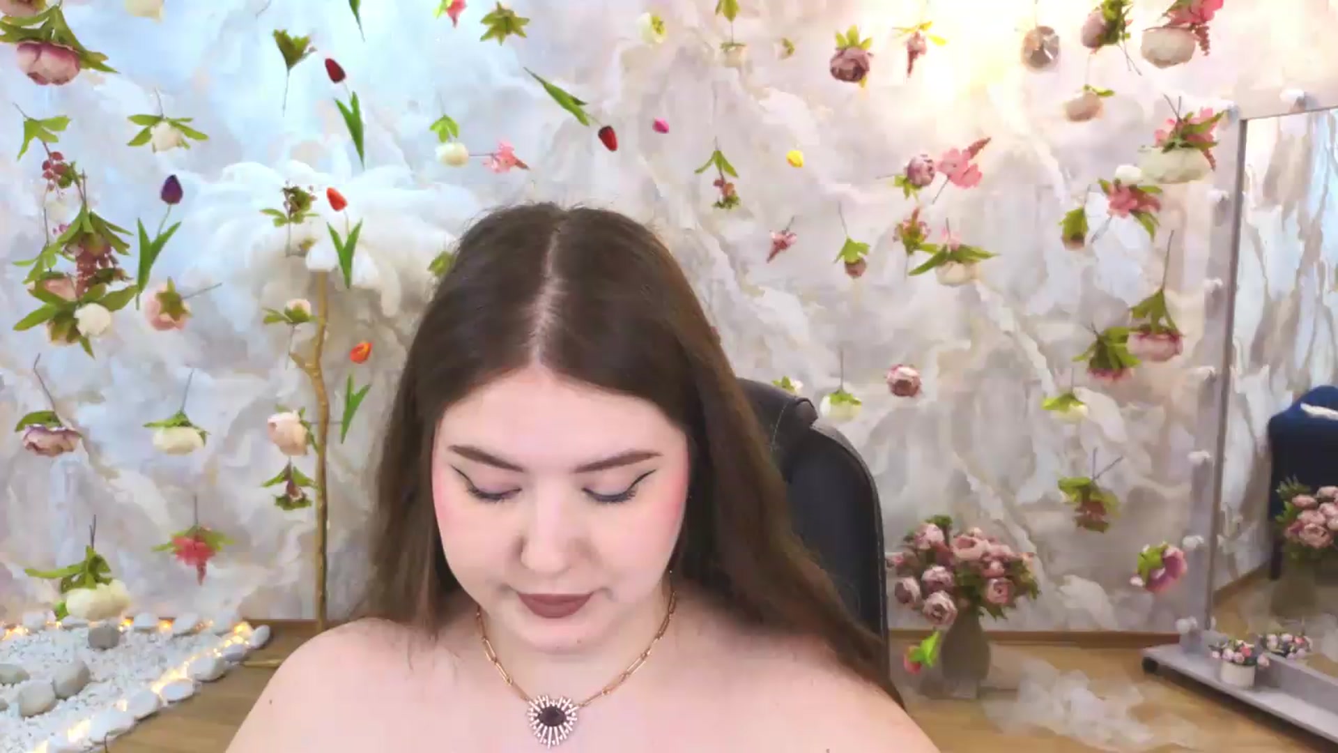 Gallery image thumbnail from EnigmaVeil's myfreecams stream on, 06/29/2026, 23:33 image 7 of 20
