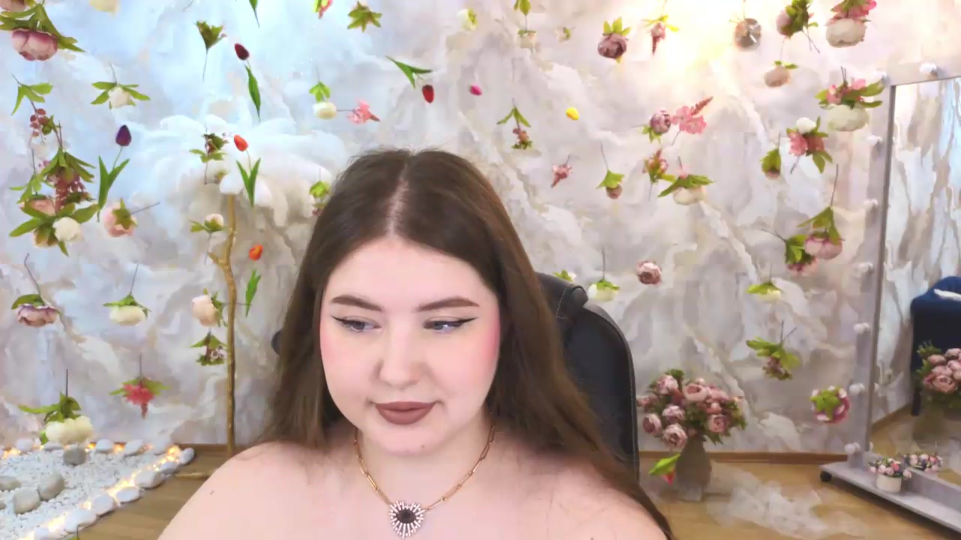 Gallery image thumbnail from EnigmaVeil's myfreecams stream on, 06/29/2026, 23:33 image 8 of 20