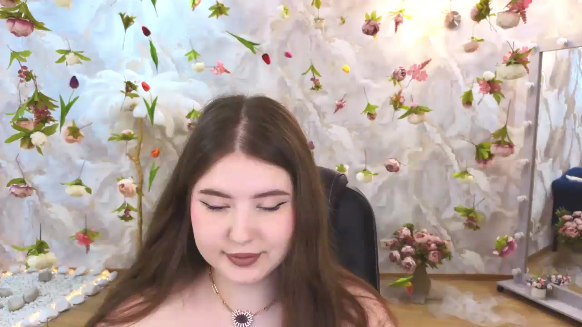Gallery image thumbnail from EnigmaVeil's myfreecams stream on, 06/29/2026, 23:33 image 11 of 20