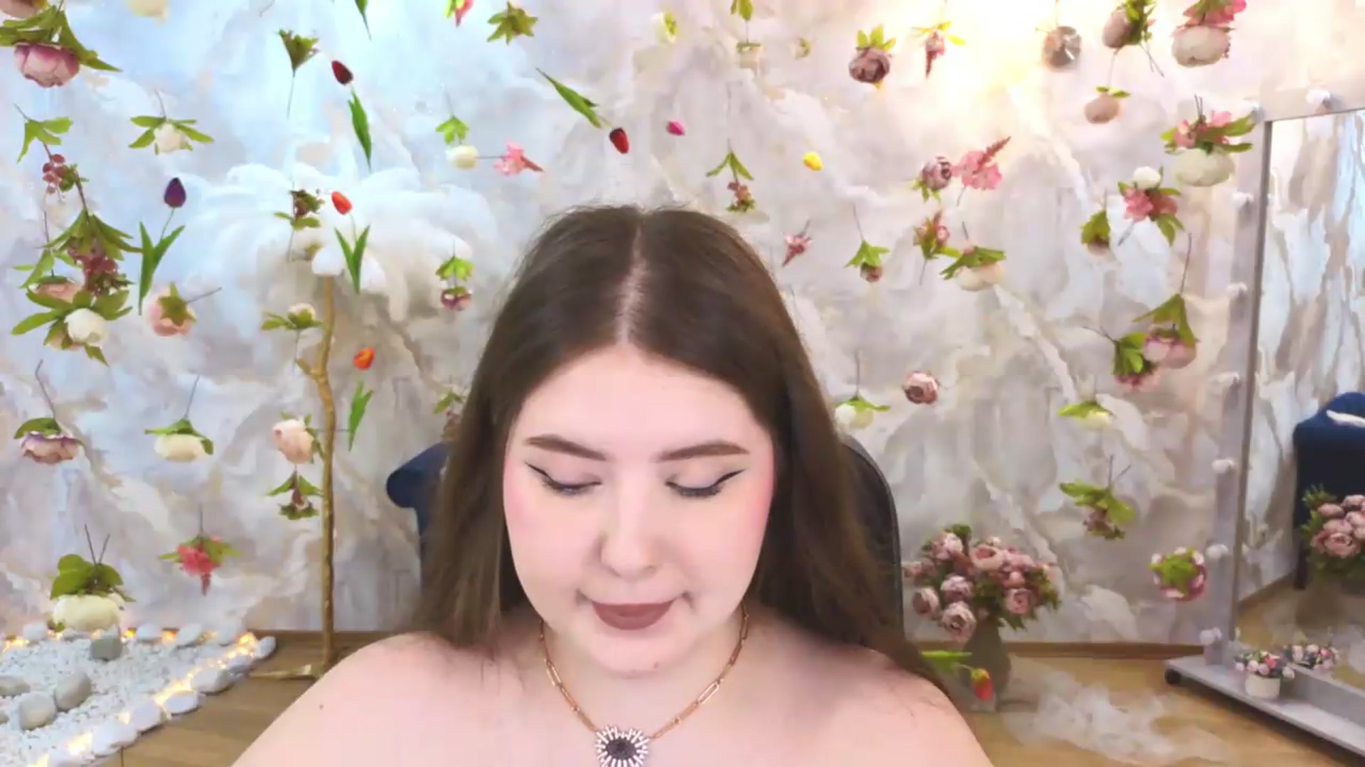 Gallery image thumbnail from EnigmaVeil's myfreecams stream on, 06/29/2026, 23:33 image 4 of 20