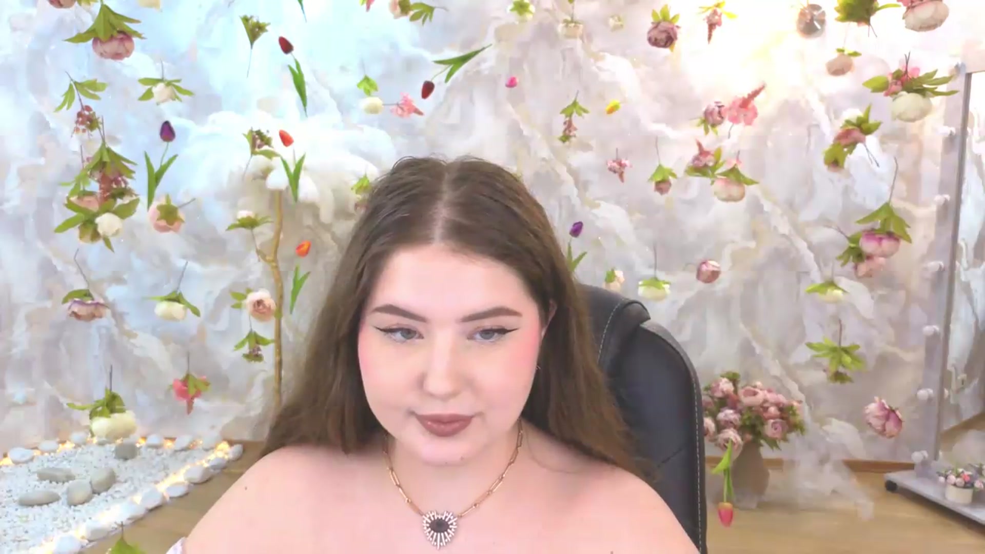 Gallery image thumbnail from EnigmaVeil's myfreecams stream on, 07/03/2026, 09:48 image 2 of 20