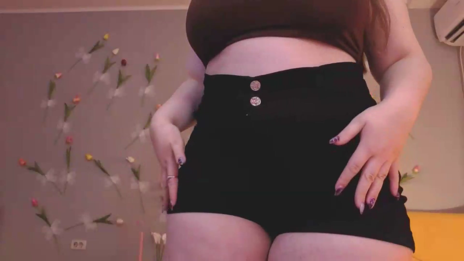 Gallery image thumbnail from EnigmaVeil's myfreecams stream on, 07/04/2026, 07:46 image 14 of 20
