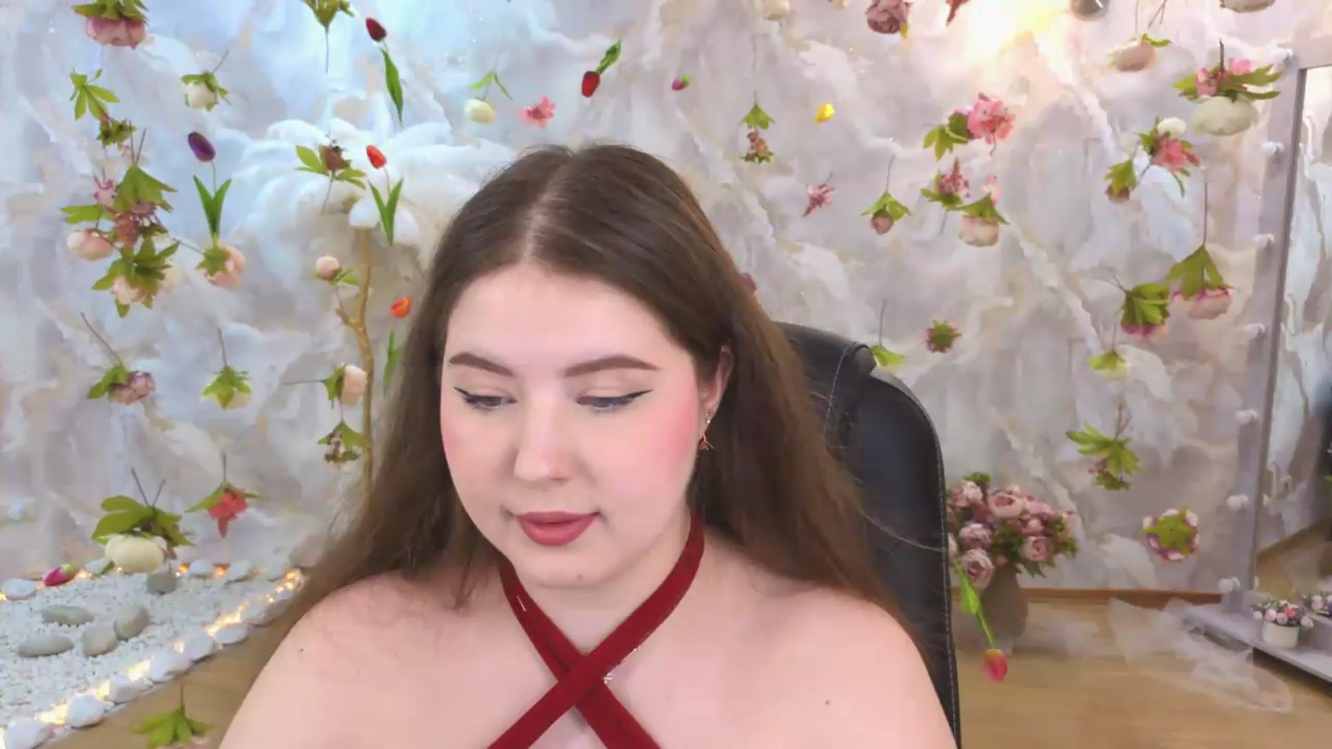 Gallery image thumbnail from EnigmaVeil's myfreecams stream on, 07/05/2026, 07:04 image 7 of 20