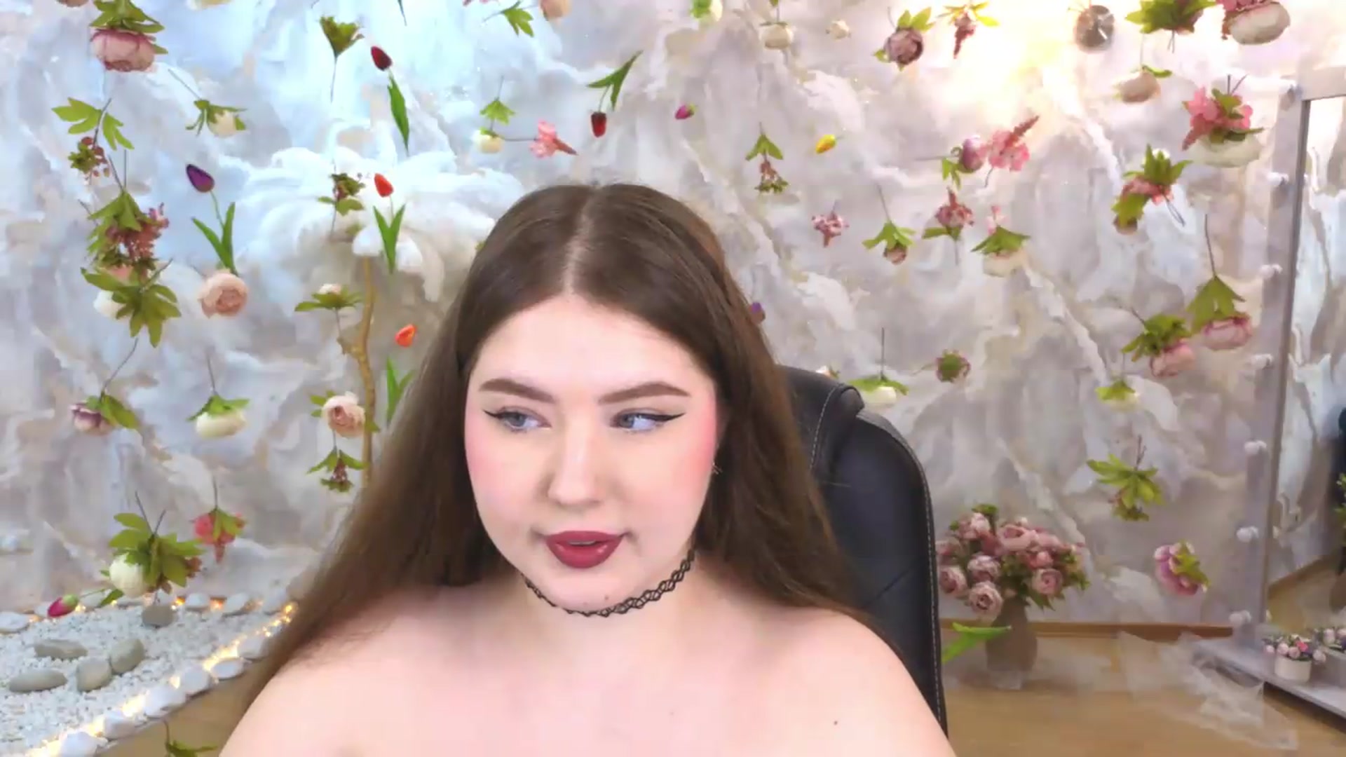 Gallery image thumbnail from EnigmaVeil's myfreecams stream on, 07/06/2026, 04:56 image 2 of 20