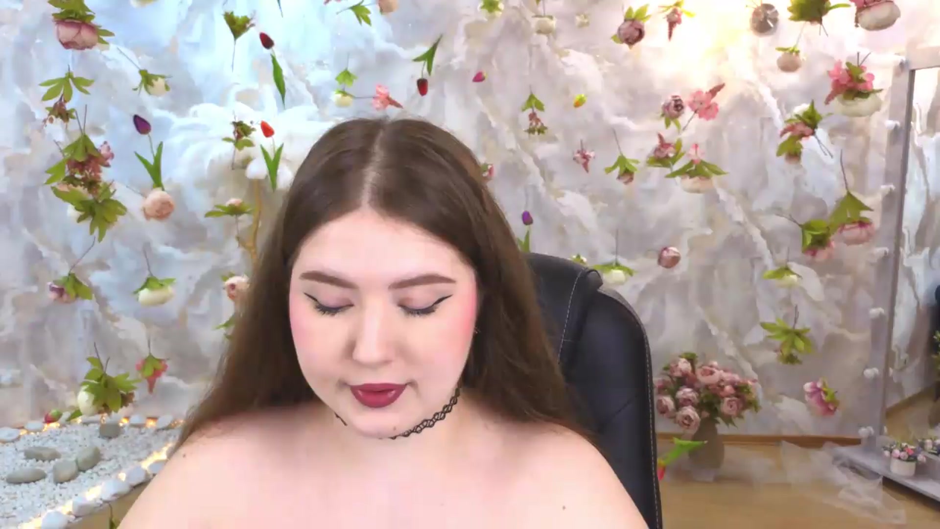 Gallery image thumbnail from EnigmaVeil's myfreecams stream on, 07/06/2026, 04:56 image 9 of 20
