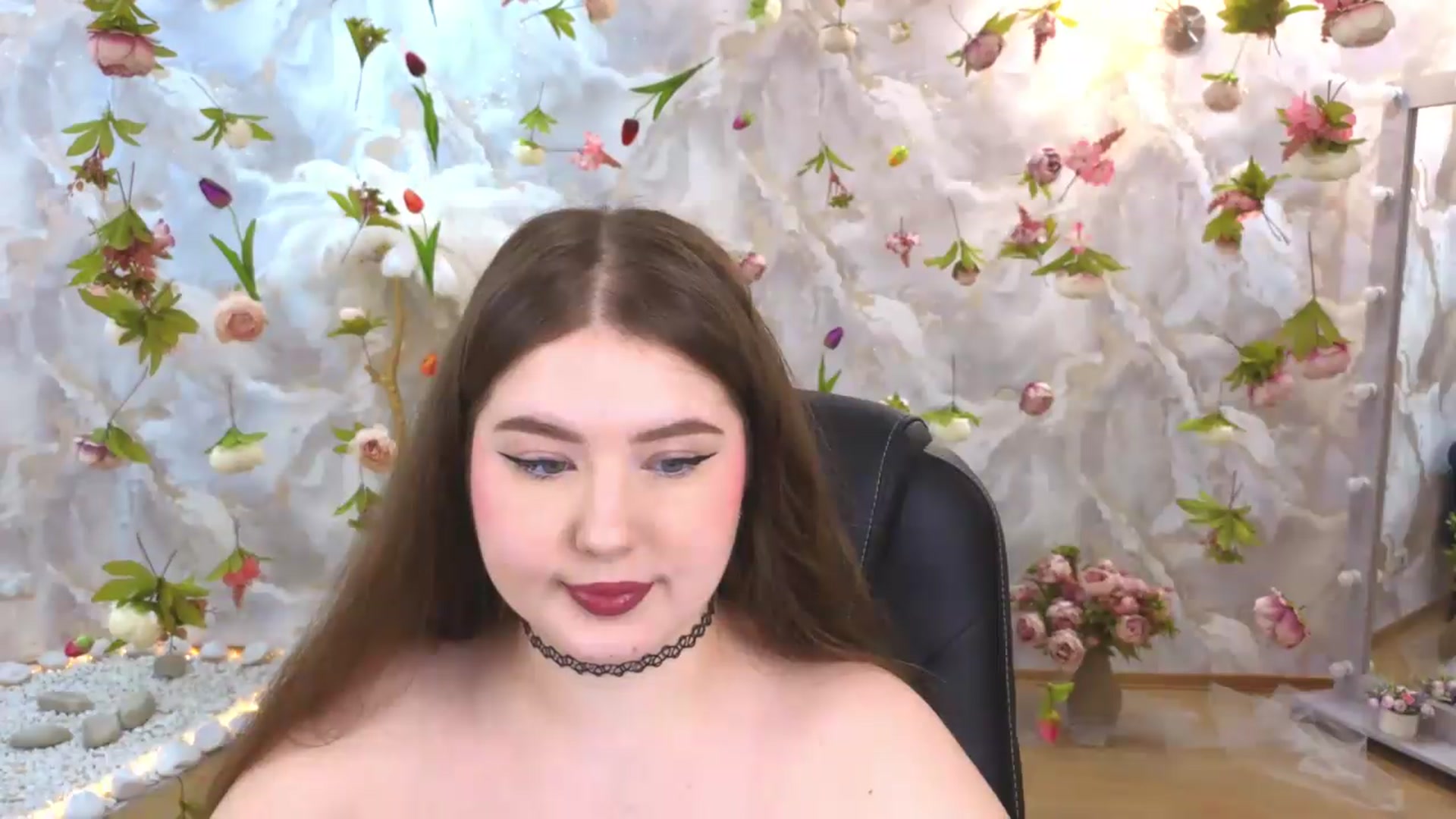Gallery image thumbnail from EnigmaVeil's myfreecams stream on, 07/06/2026, 04:56 image 5 of 20